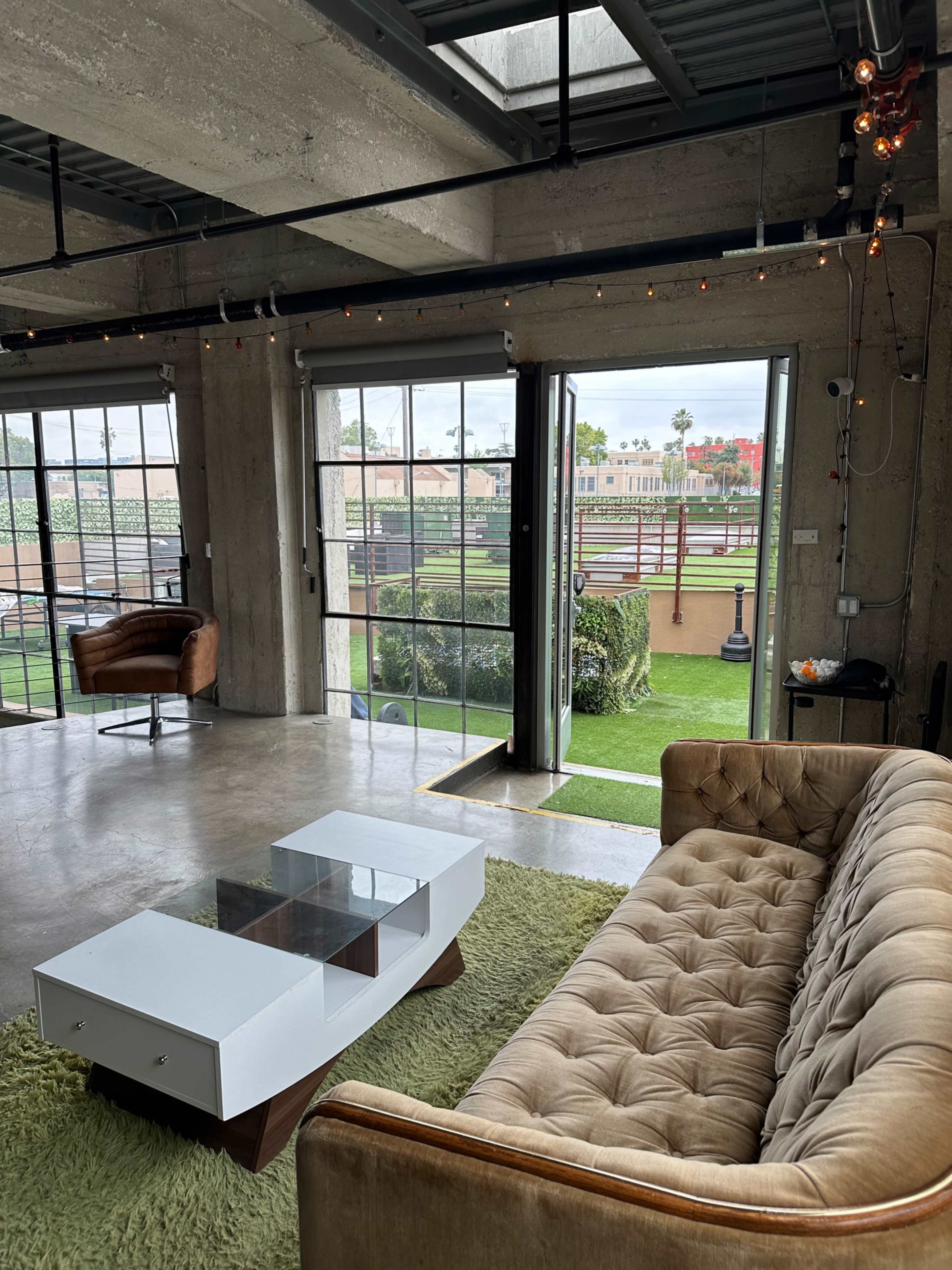 Downtown 3 floor loft with Rooftop Terrace Image in Koreatown, Los Angeles, CA