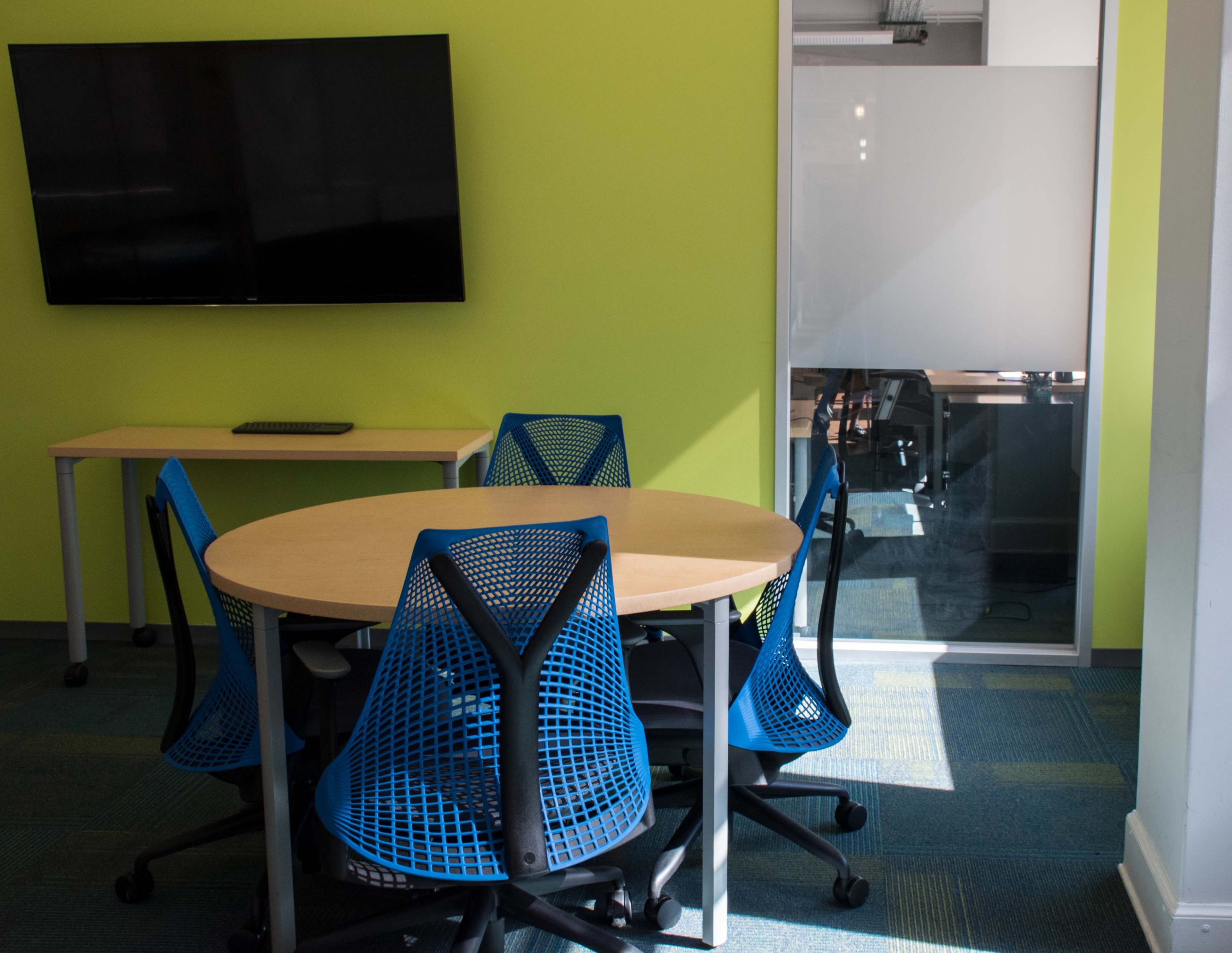 Virtual Enabled Meeting Rooms with City Views | Ideal for In-Person & Virtual Off-sites | Bright & Modern in a Tech Focused Shared Workspace! Clarke Boardroom Image in Chicago Loop, Chicago, IL