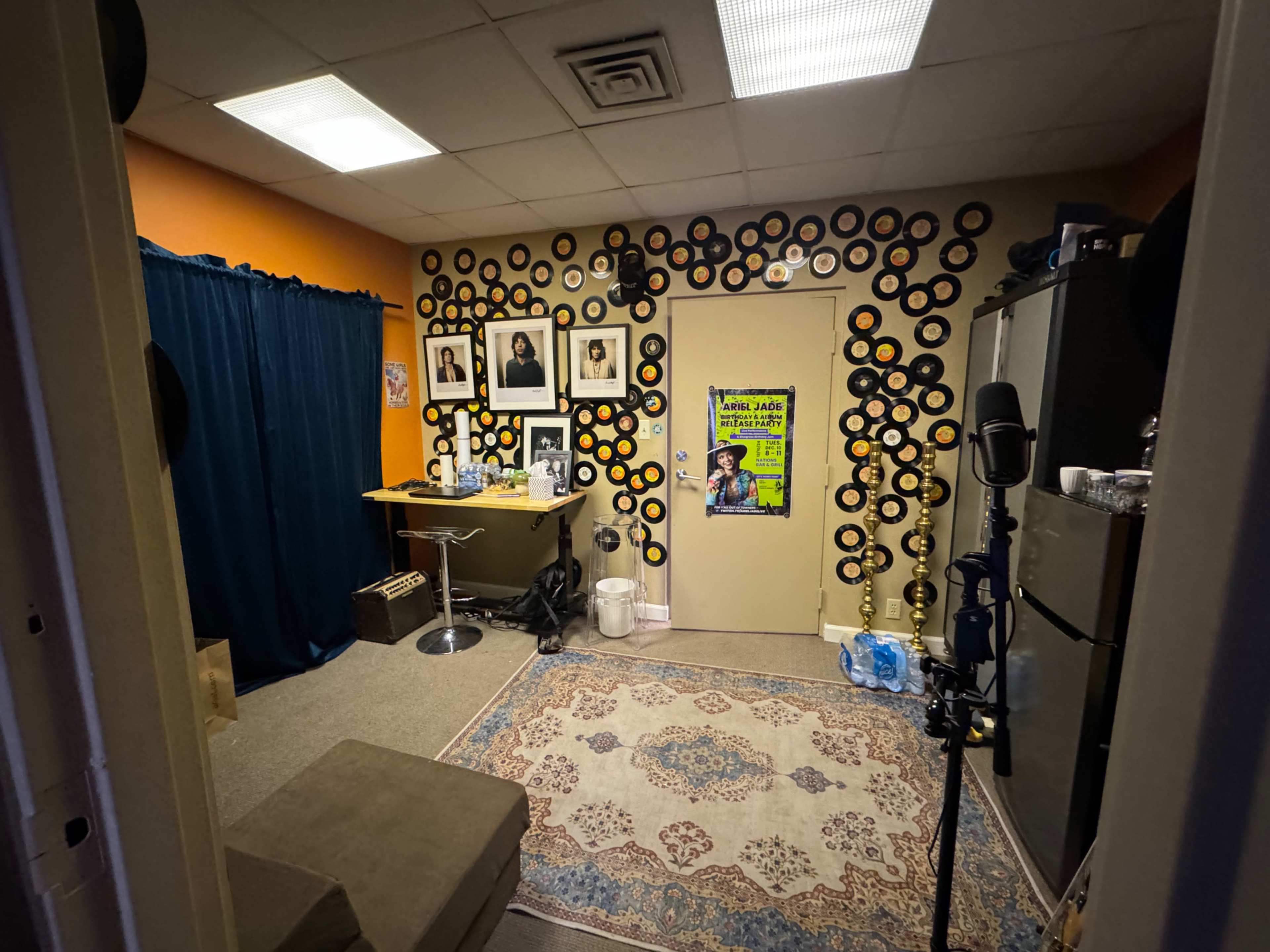 Music Row Video Podcast,  Commercial Studio or Master Class Video Studio Image in Midtown, Nashville, TN