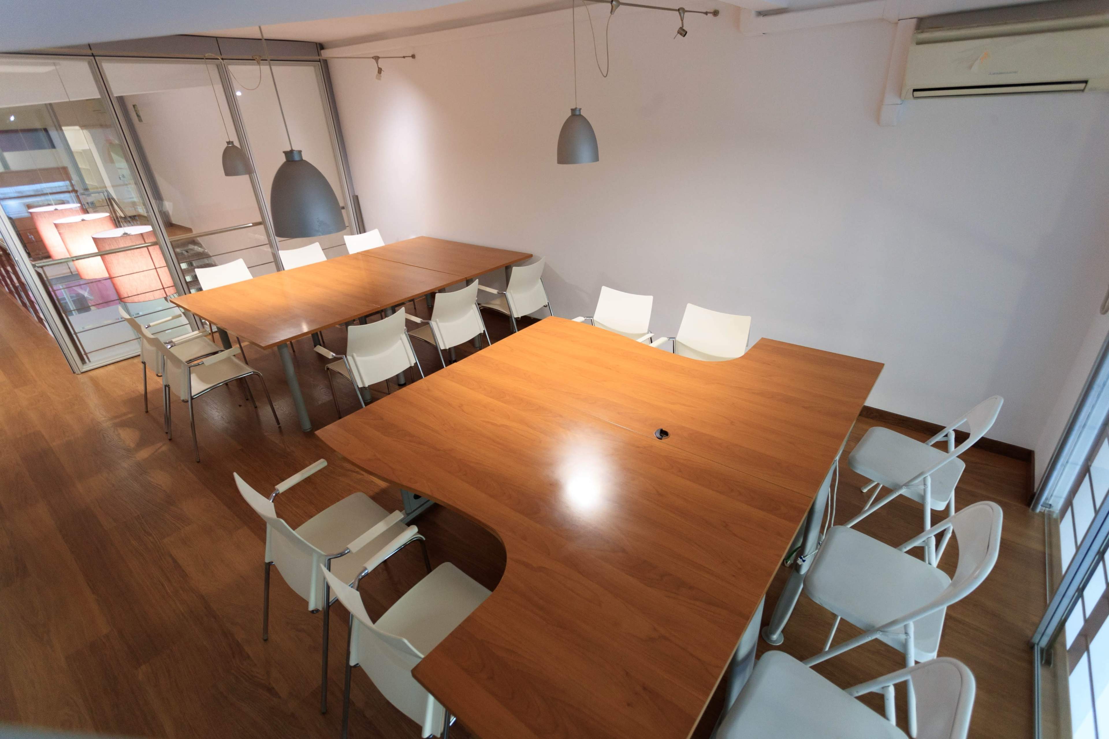 Sala de reuniones/conferencias de espacio acristalado en el centro de Barcelona - P1 Imagen en Fort Pienc, barcelona, B
