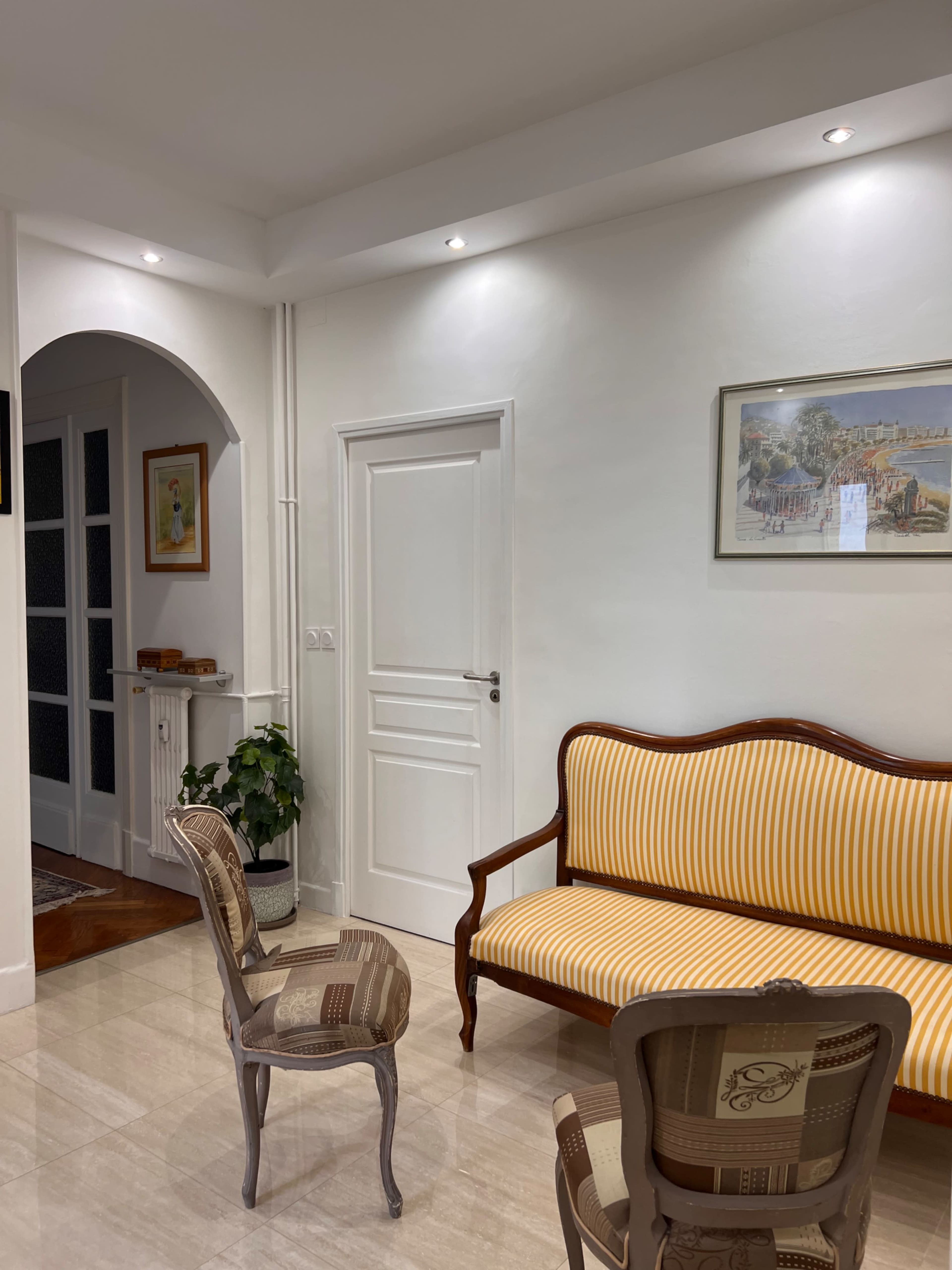 Salle de réunion en centre ville à deux pas de la promenade des anglais Image in Gambetta, Nice