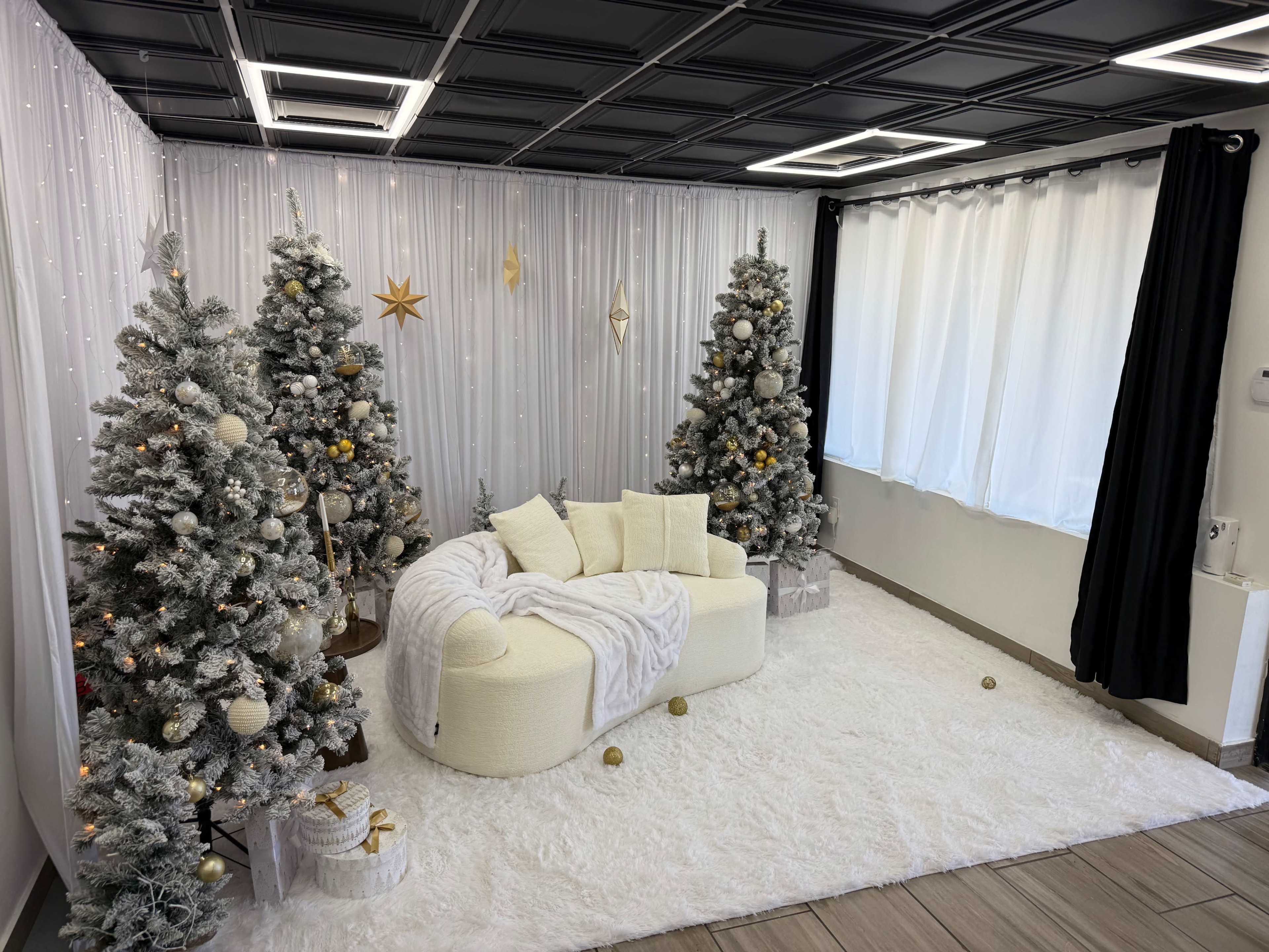 Christmas photo studio Image in El Cajon, El Cajon, CA