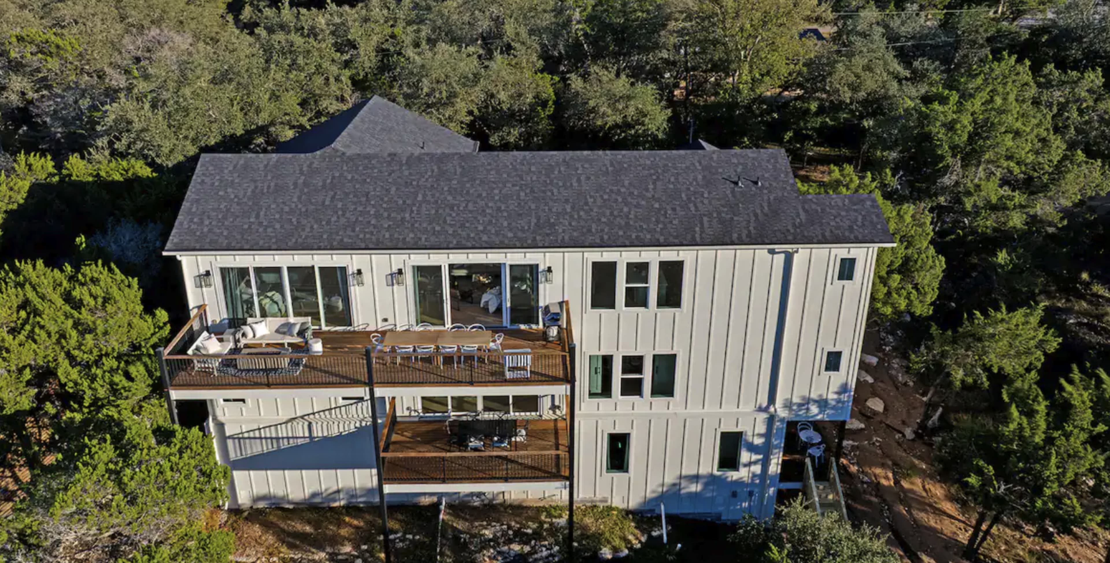 Spacious Luxury Home with Panoramic Hill Country Views Image in Round Mountain, Austin, TX