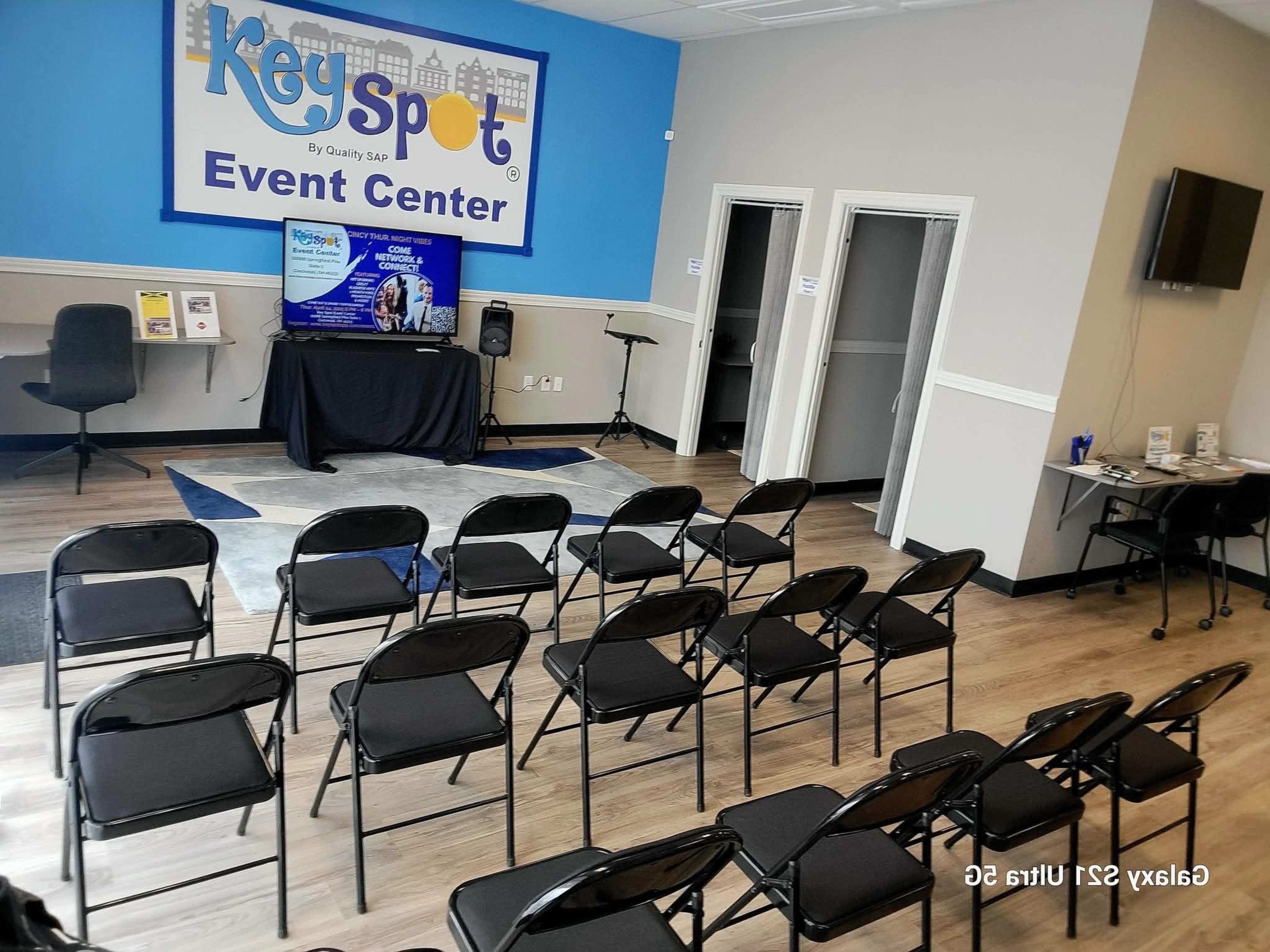 FANTASTIC Event Space in Cincinnati with Great Parking Image in Woodlawn, Cincinnati, OH