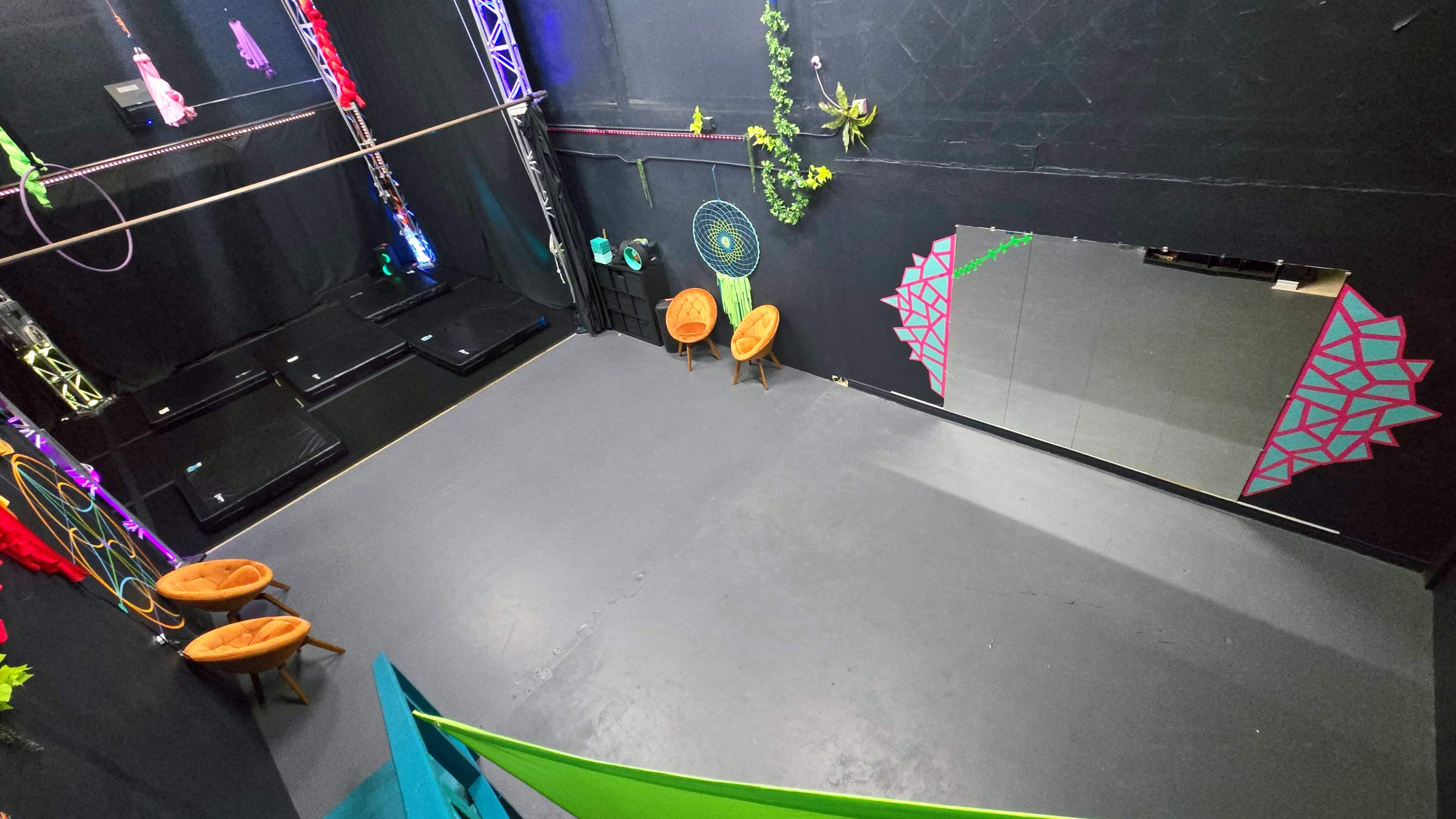 Circus Warehouse with Bright Industrial Vibe Image in Paradise, Las Vegas, NV