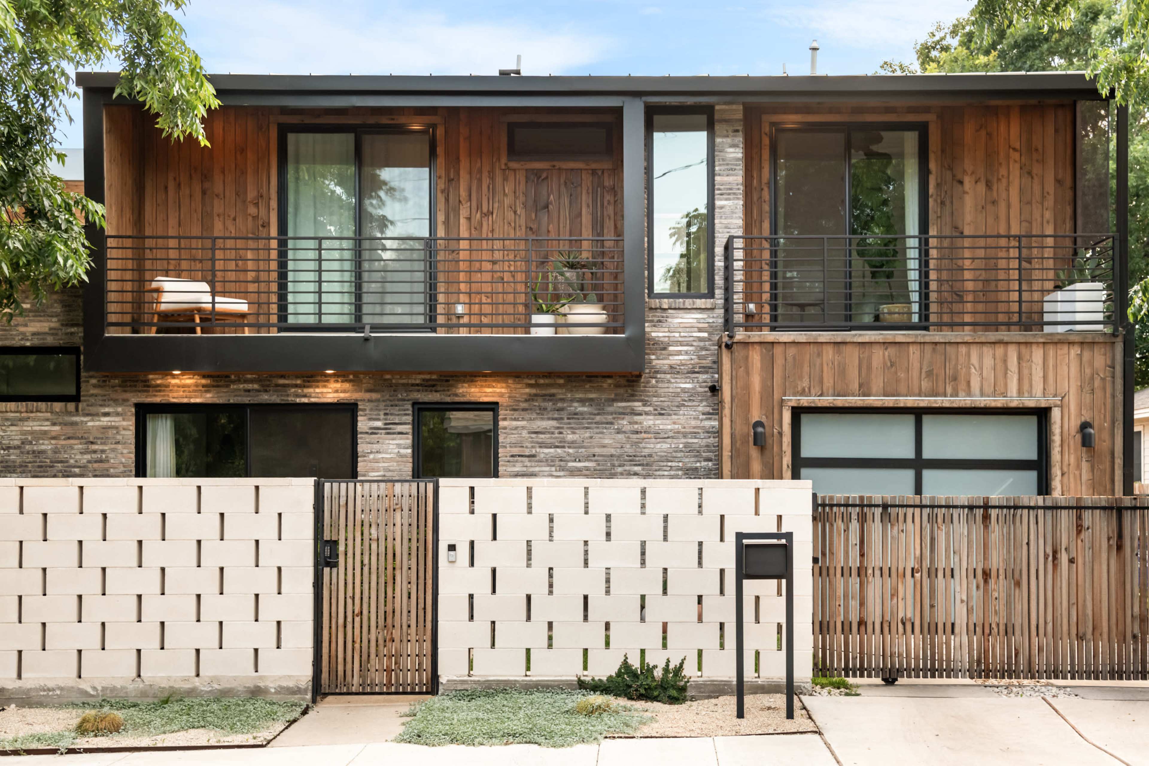Modern Home with Bright Natural Light, Clean Lines, and Tranquil Yard with Plunge Pool Image in South Manchaca, Austin, TX