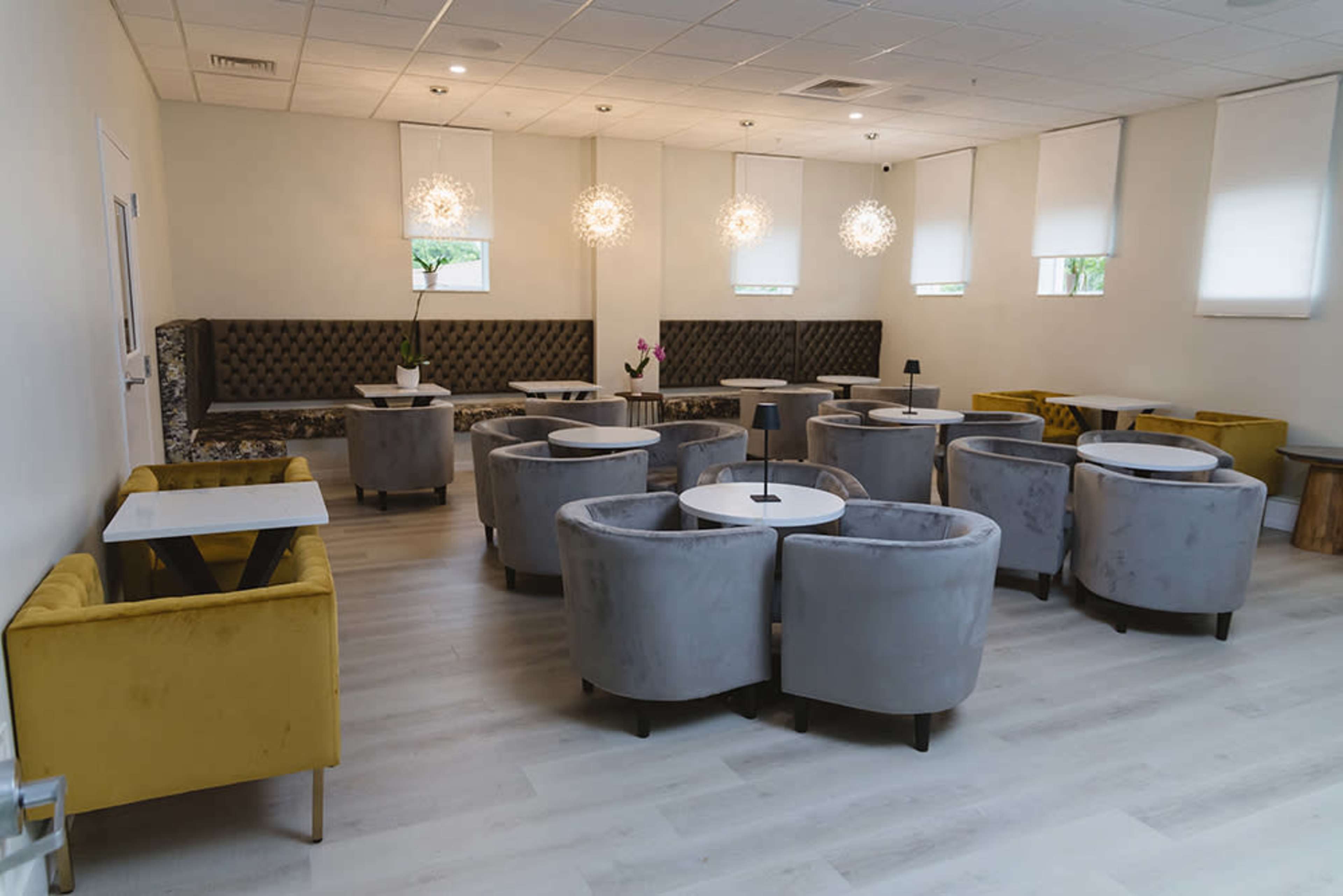 Day Pass to Work lounge Image in West Palm Beach, West Palm Beach, FL