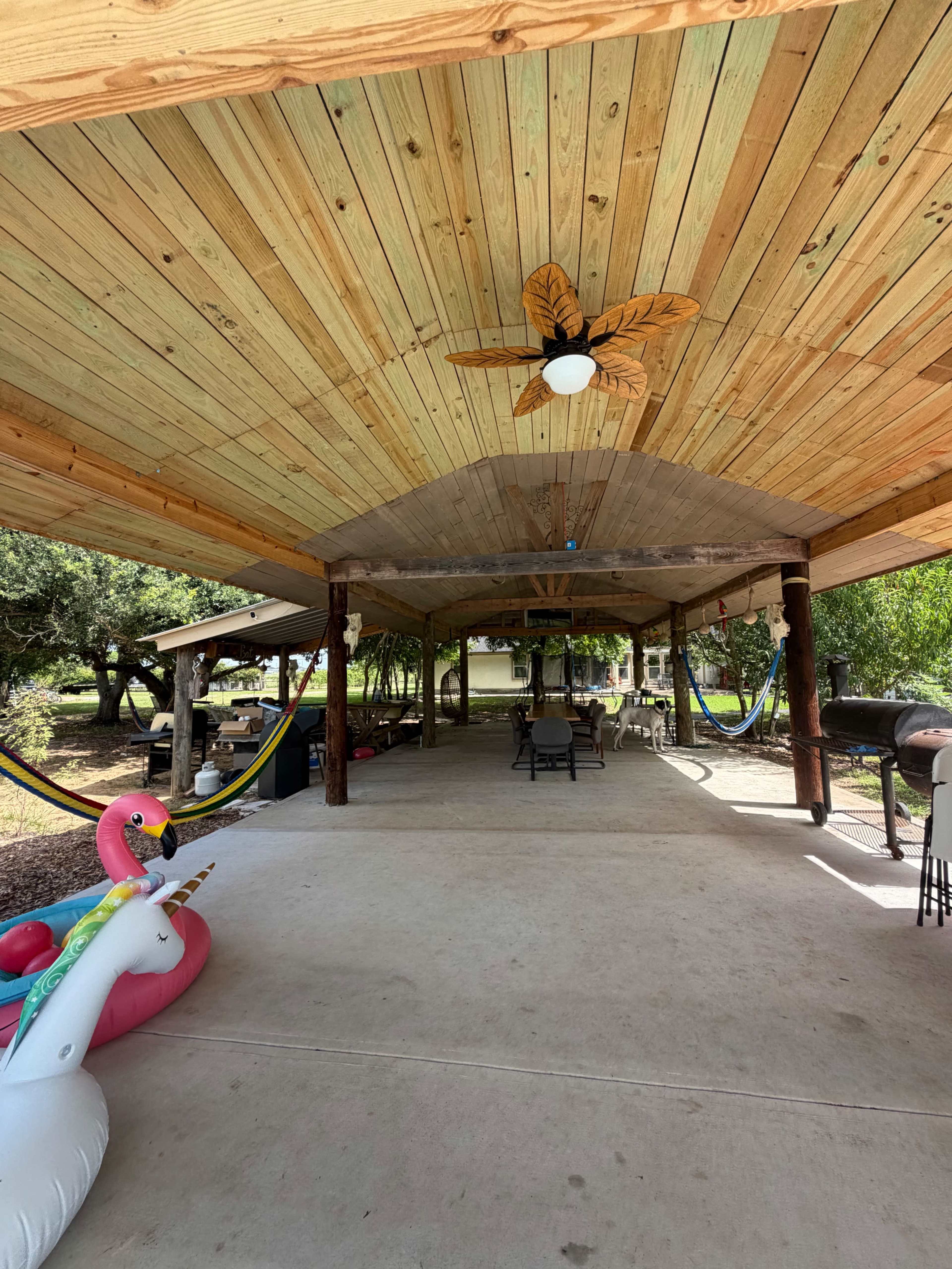 Countryside Pavilion and Pool Image in , Rosharon, TX