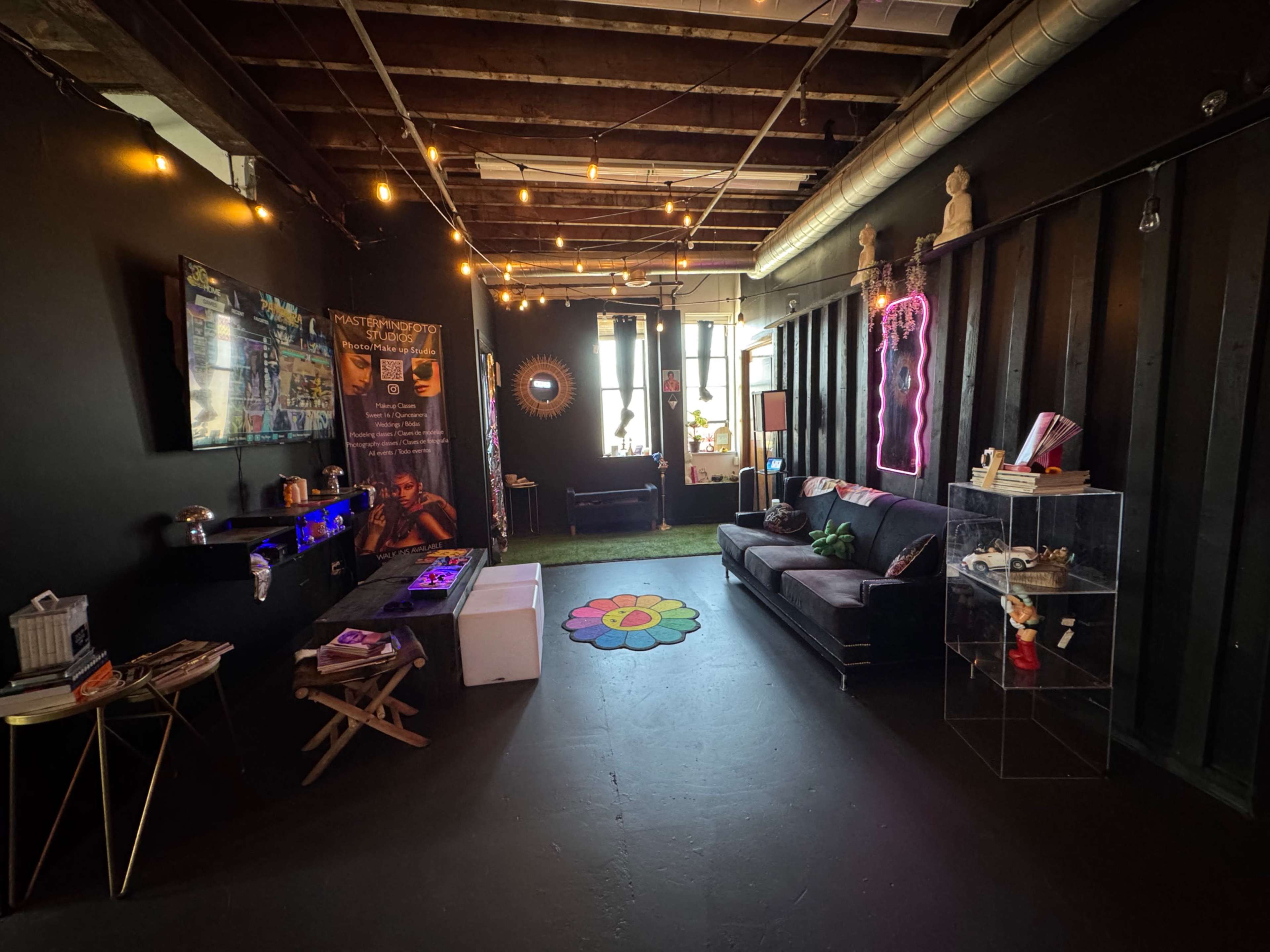 Content creators paradise. Image in Hermosa, Chicago, IL