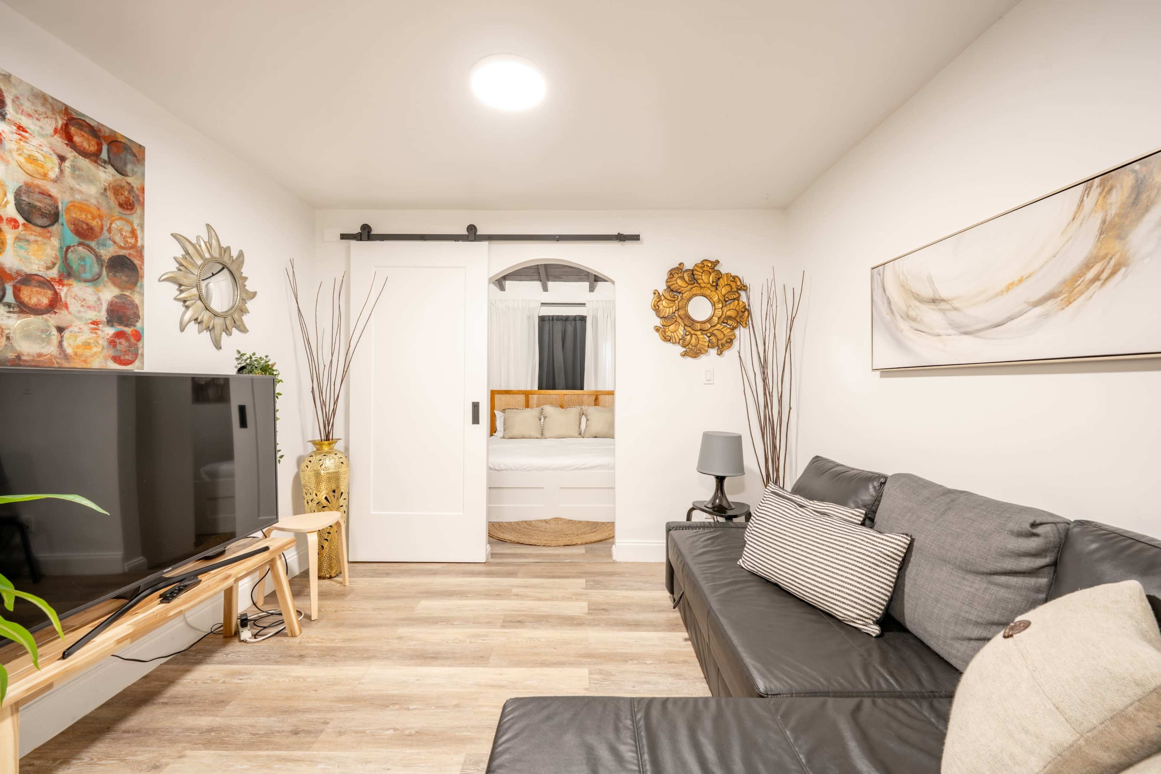 Escape & Create: Quiet Tropical Apartment Ideal for Content Creation & Focused Work in Little Haiti Image in Little Haiti, MIAMI, FL