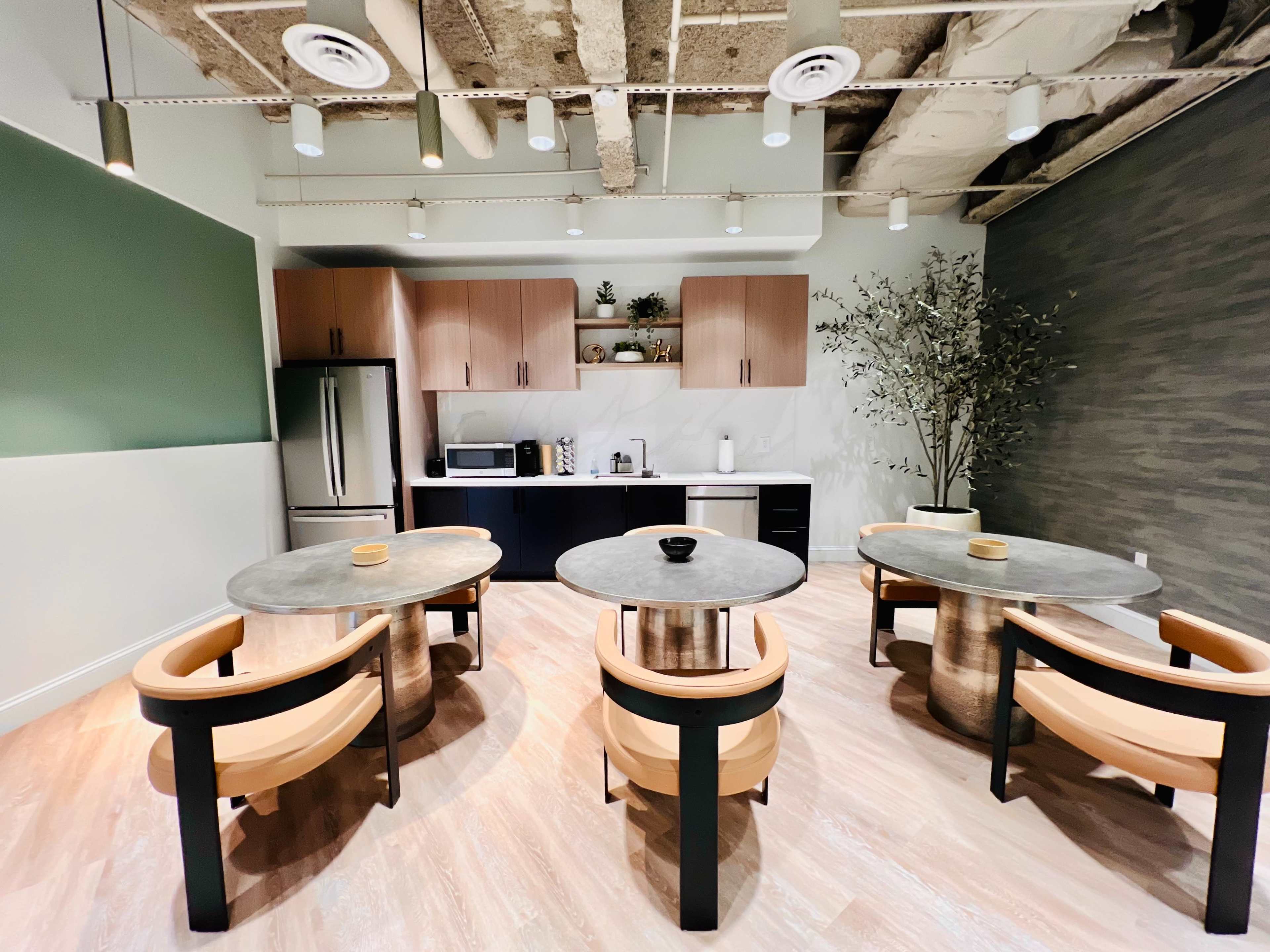 Midtown Atlanta conference room Image in Downtown Atlanta, Atlanta, GA