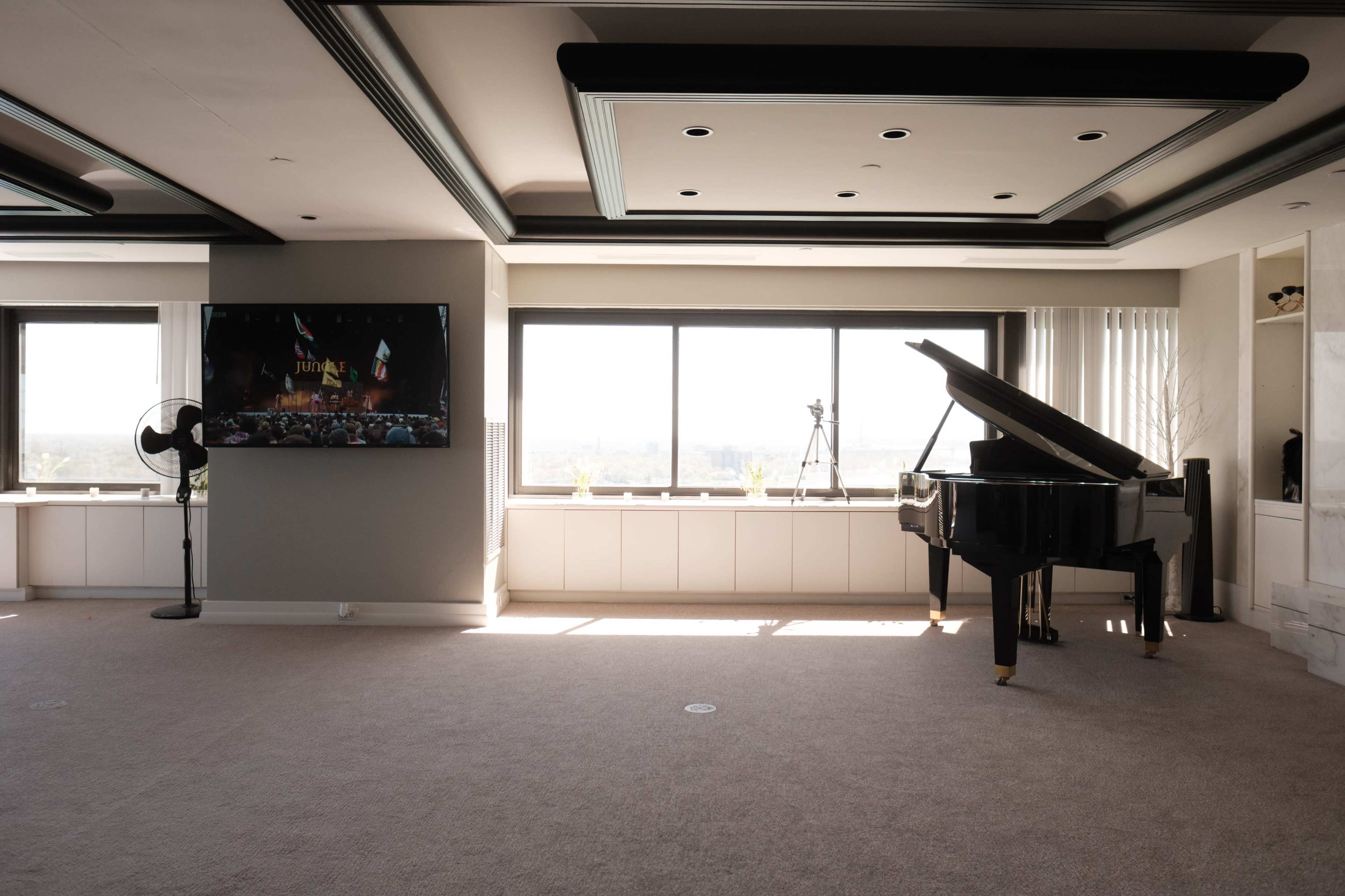 WOWViewDetroit Penthouse Image in Civic Center, Detroit, MI