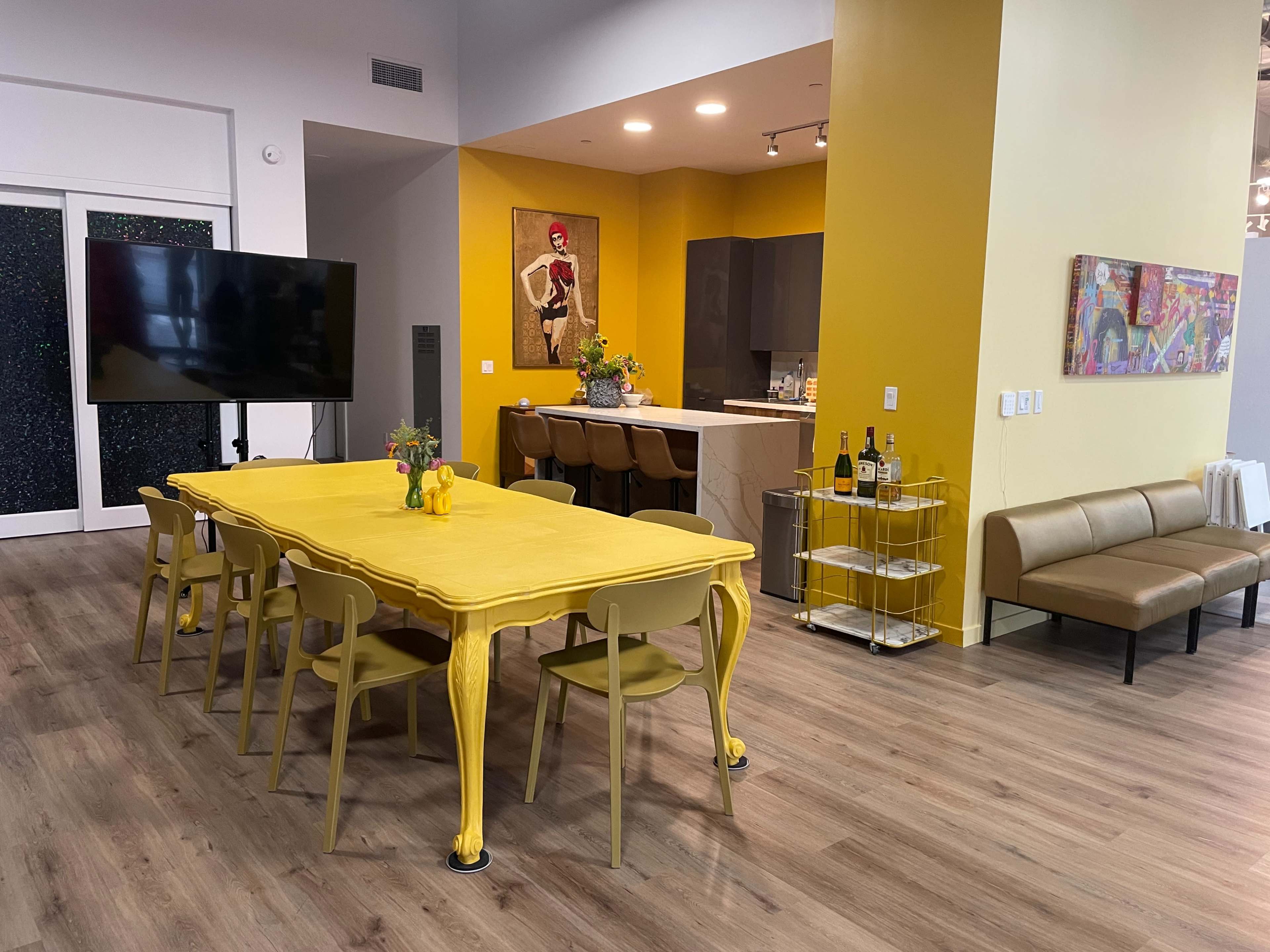 Flexible event space in a gallery studio setting Image in Downtown Las Vegas, Las Vegas, NV
