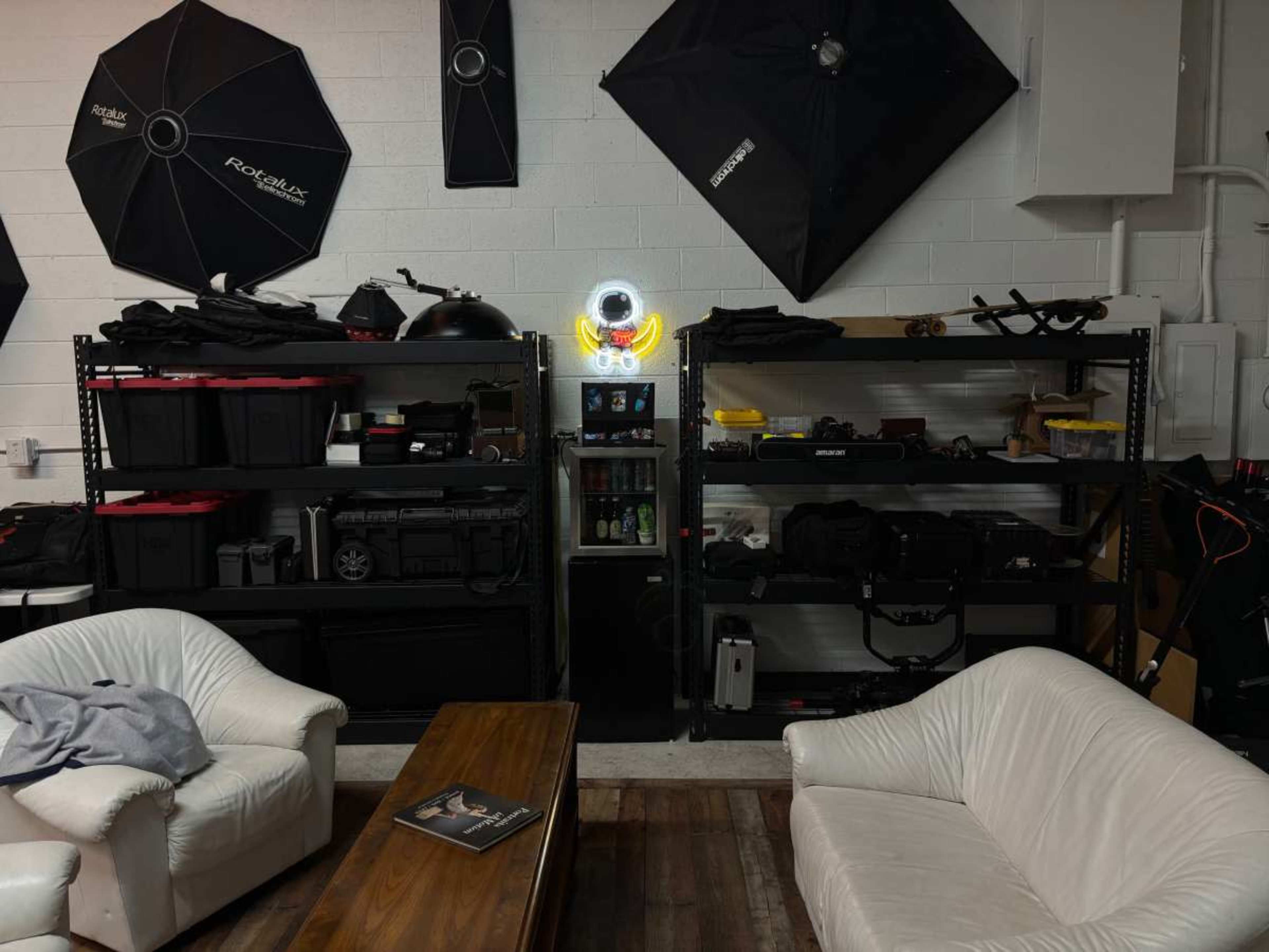 Versitile All-in-One Creator Space — Photography, Music Videos, Podcasts Image in Clawson, Clawson, MI