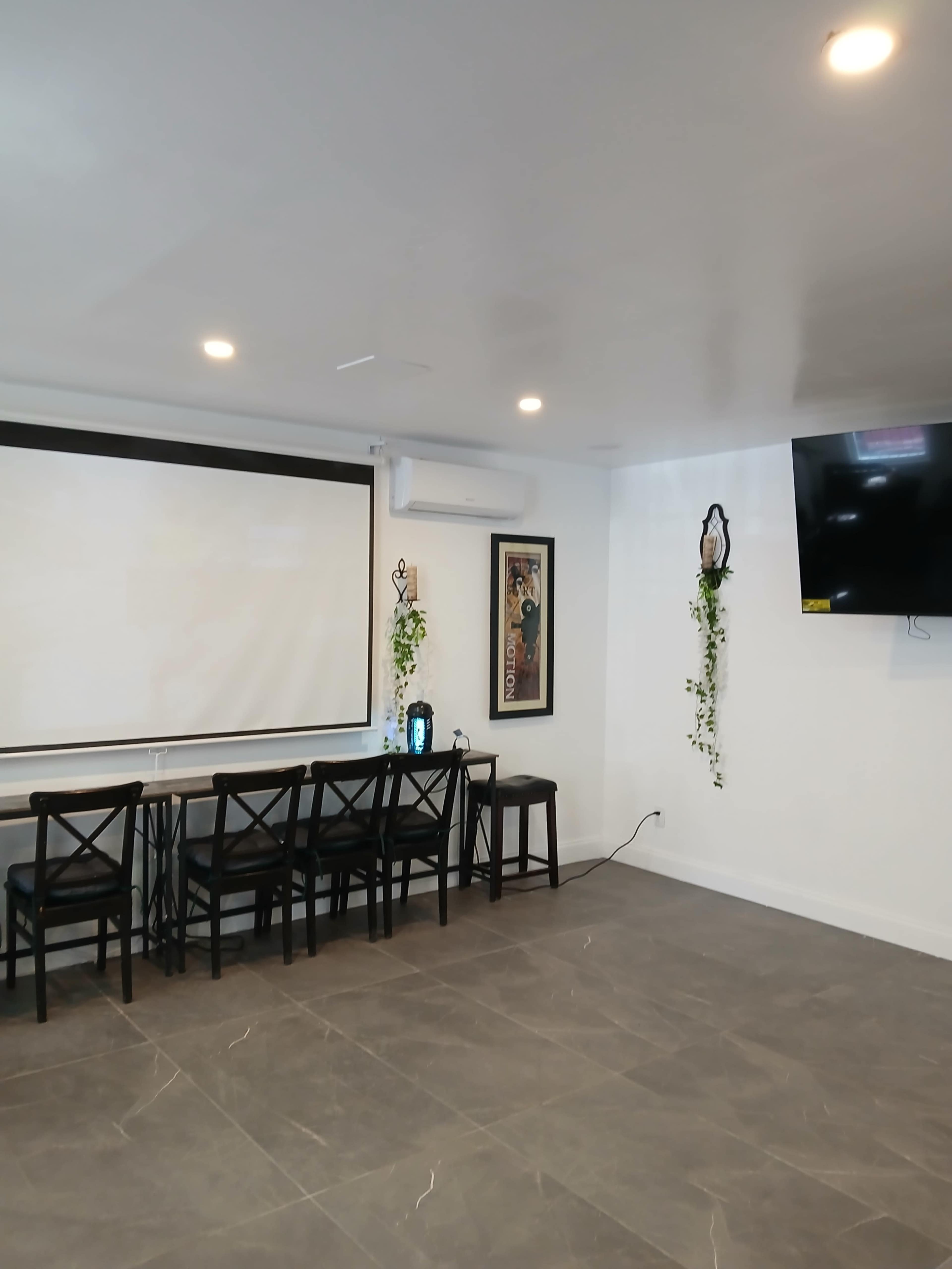 Multipurpose space which is available for overnight guest, small parties, meeting,  podcasts etc Image in Weequahic, Newark, NJ