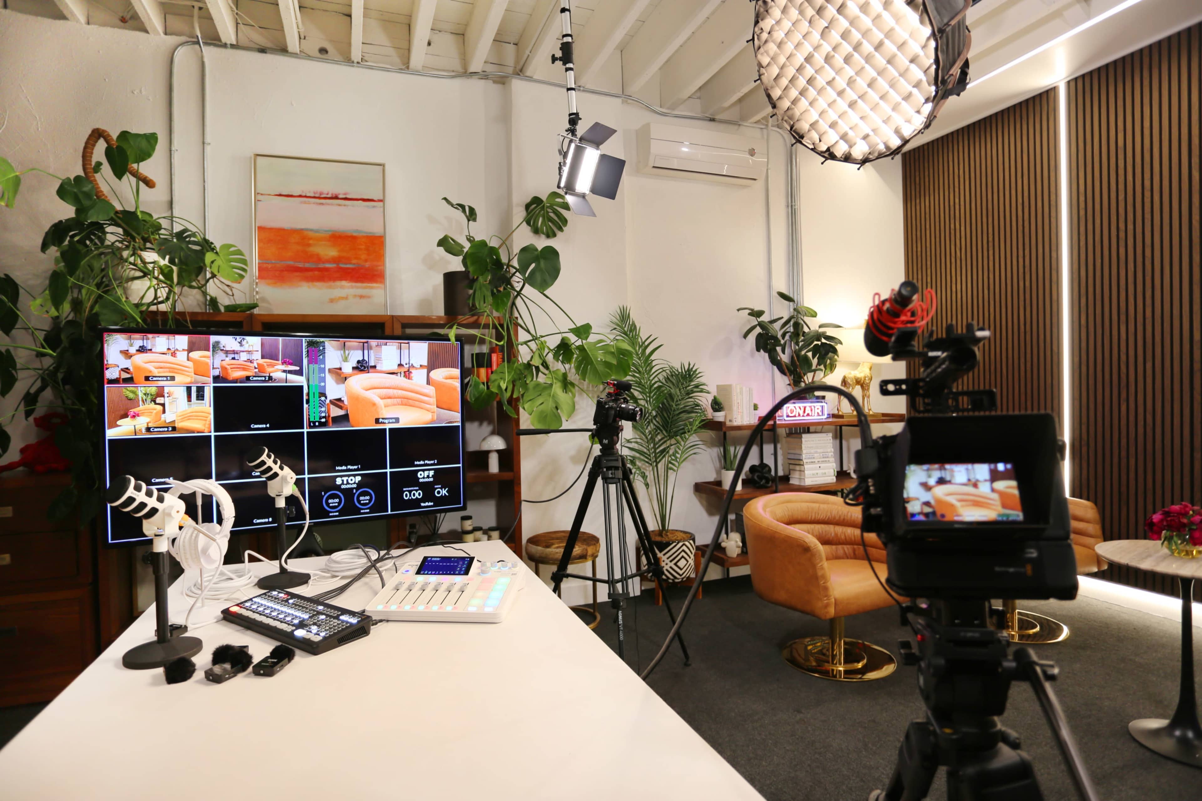 Podcast Studio with 4 Leather Chairs & White Executive Desk Image in Inglewood, Inglewood, CA