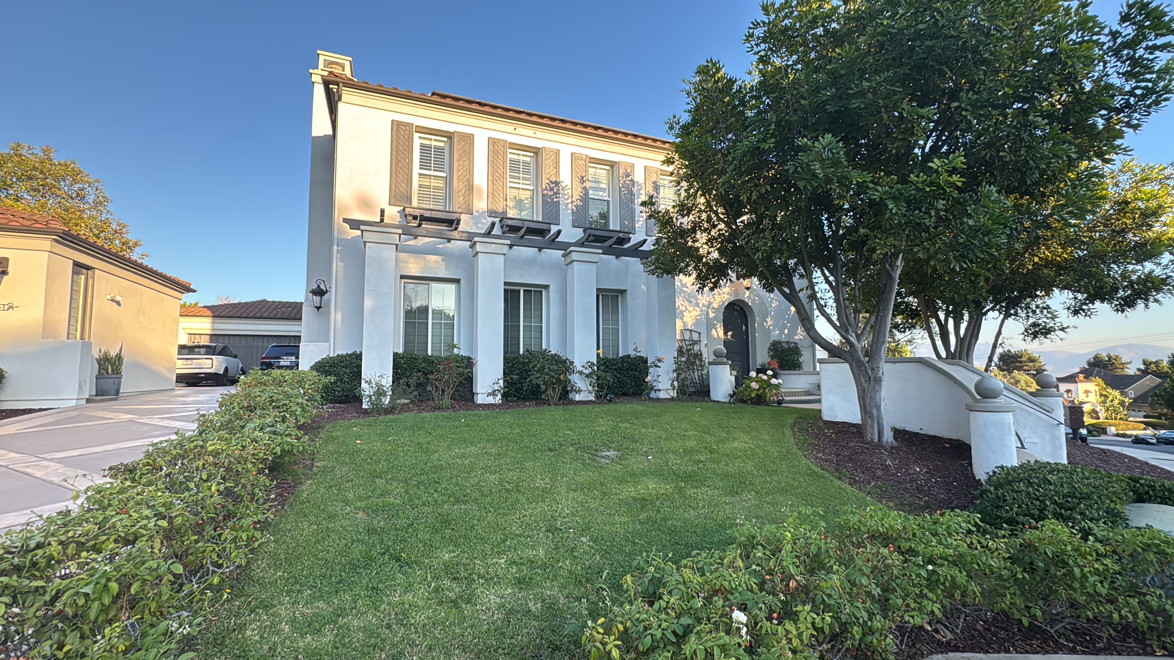 Chula Vista Manor : Courtyard, Pool and Mountain View Image in Rolling Hills Ranch, Chula Vista, CA