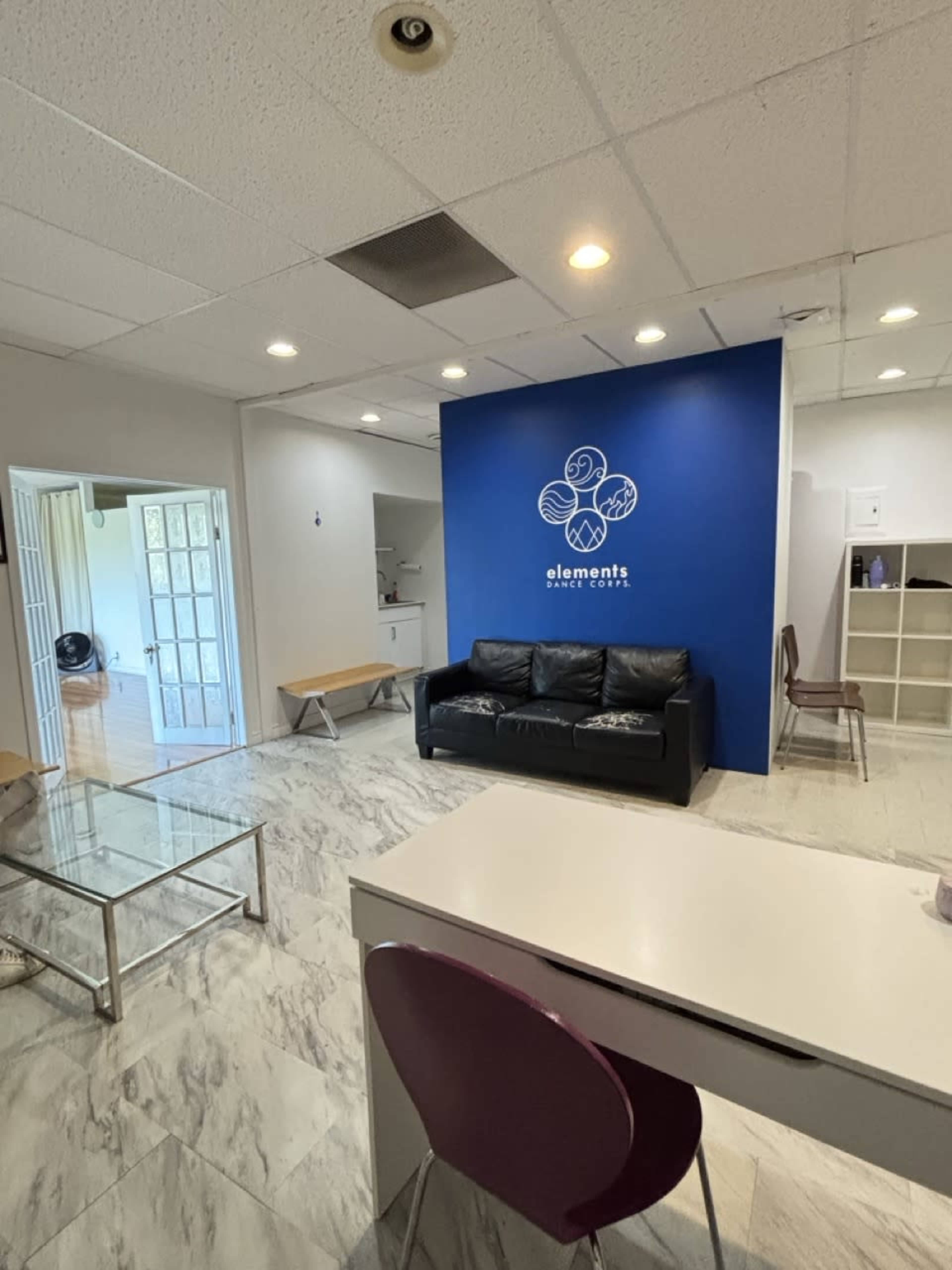 Sunny Dance Studio by Yonge and Bloor Image in Rosedale-Moore Park, Toronto, ON