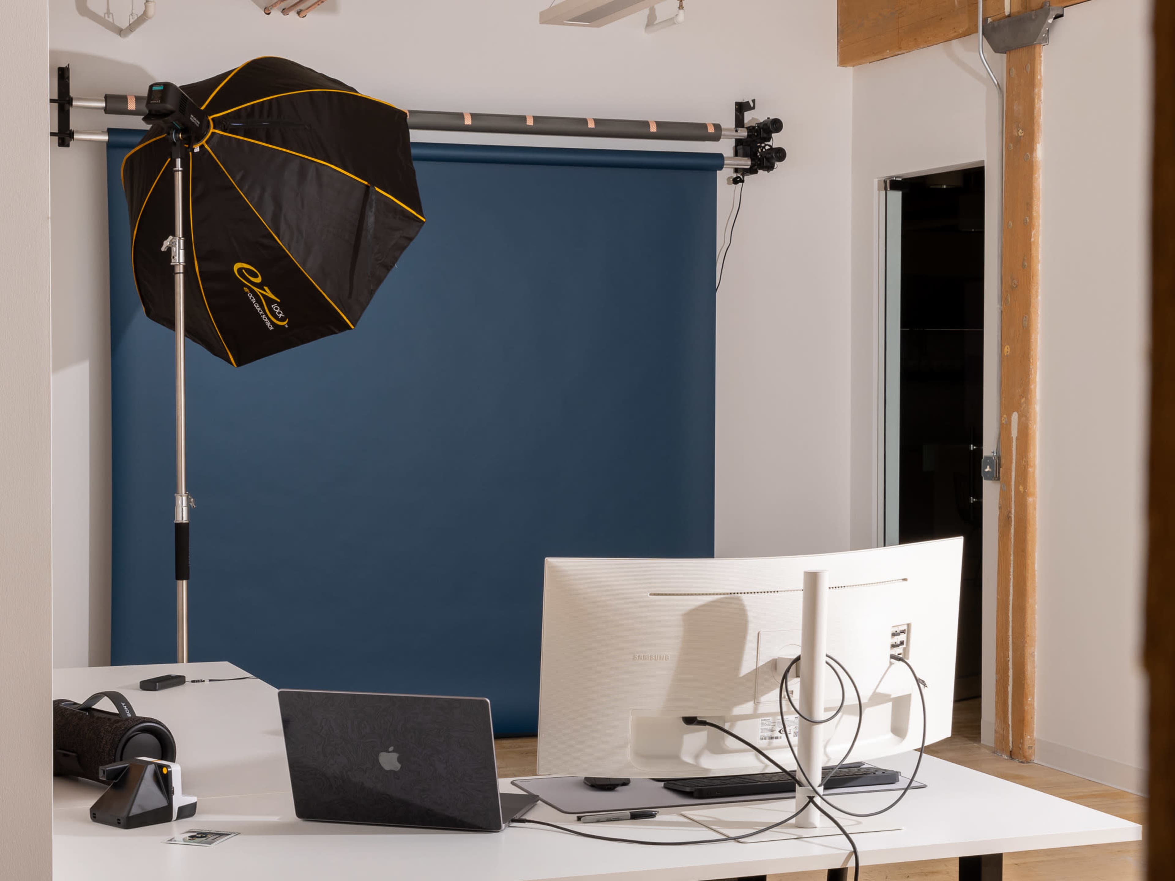 Downtown Photo/Video Studio Image in Central Minneapolis, Minneapolis, MN