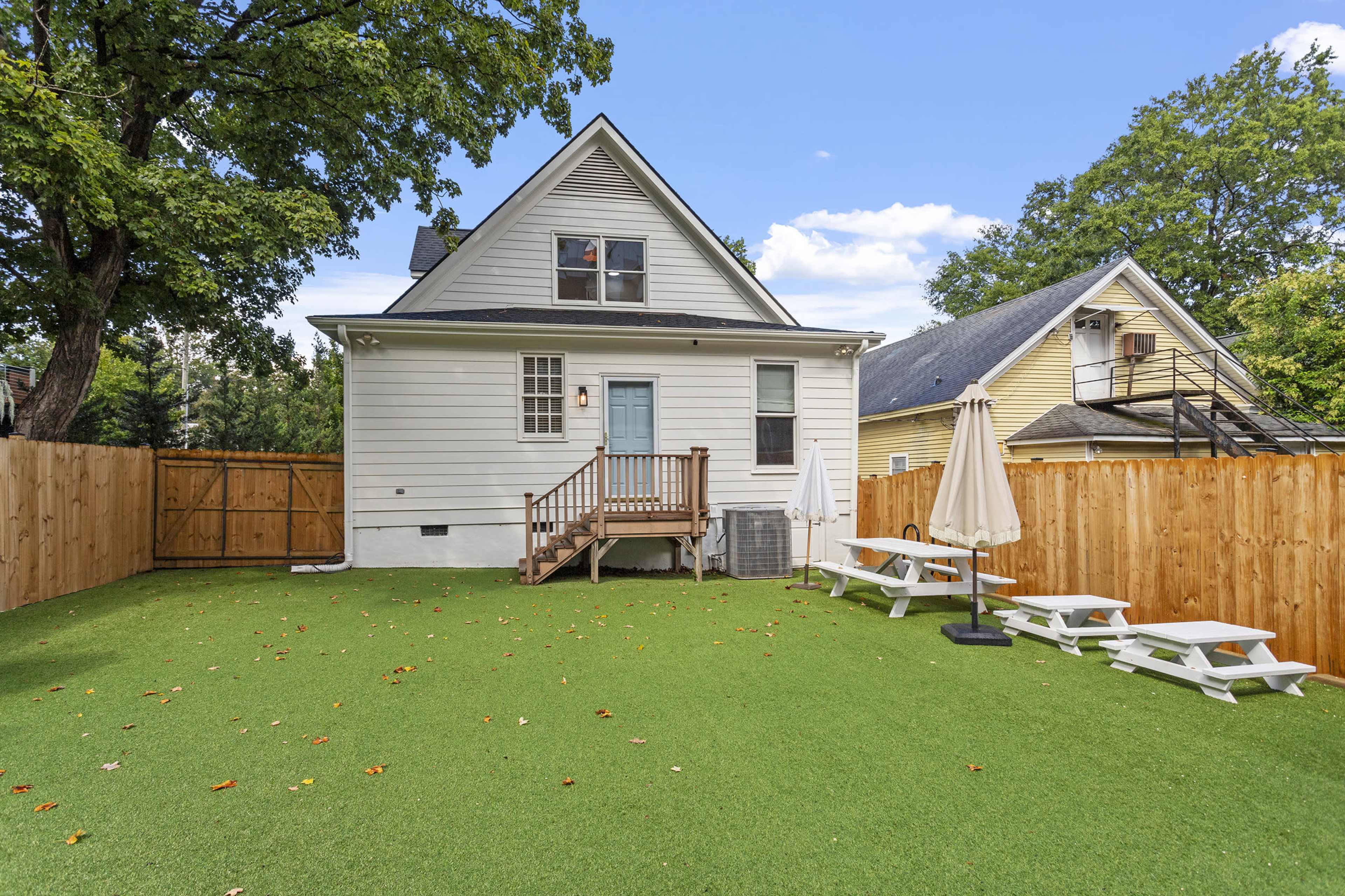 downtown natural light studio with backyard space Image in North Boylan, Raleigh, NC