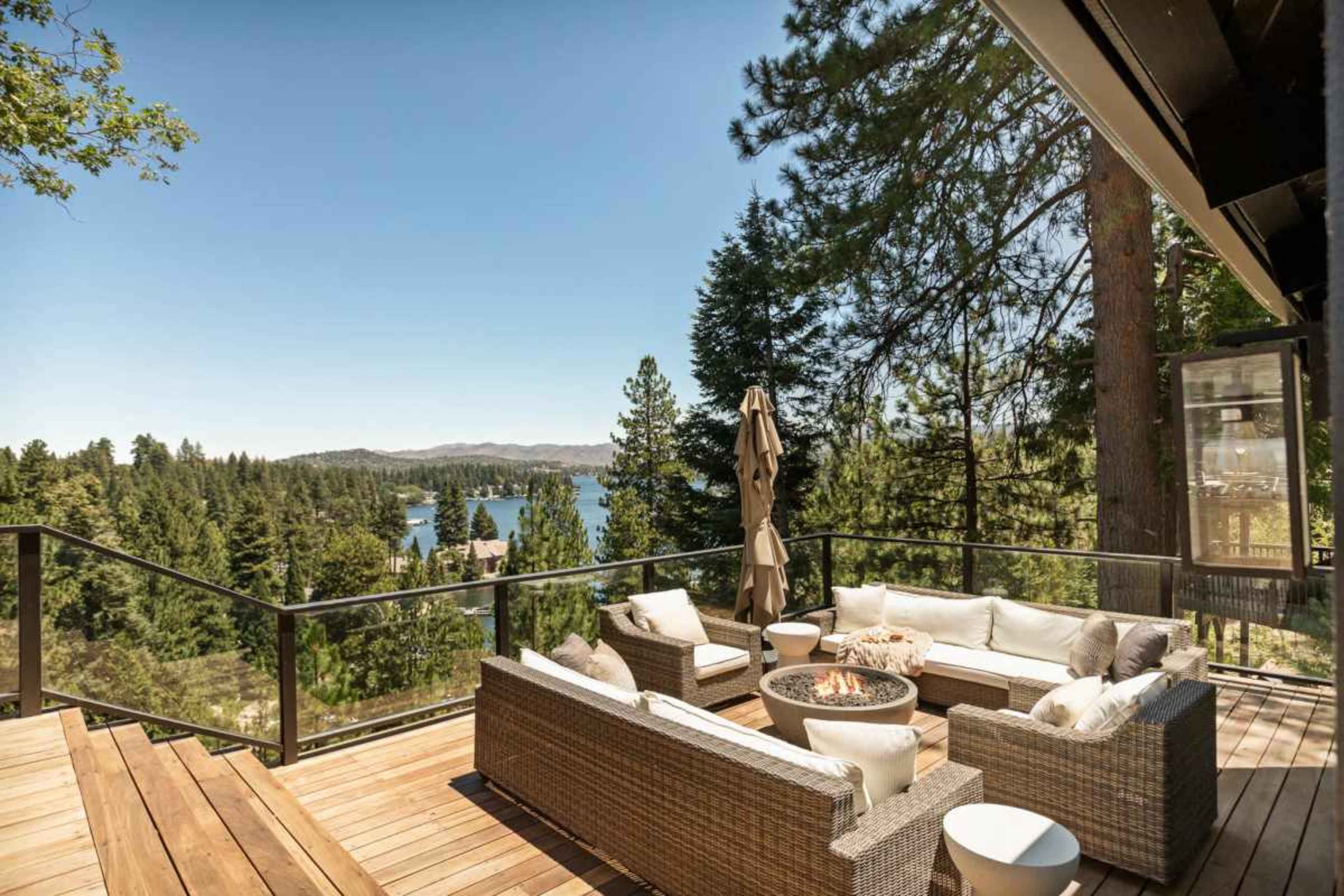 Pinnacle Point Lake House Image in Lake Arrowhead, Lake Arrowhead, CA