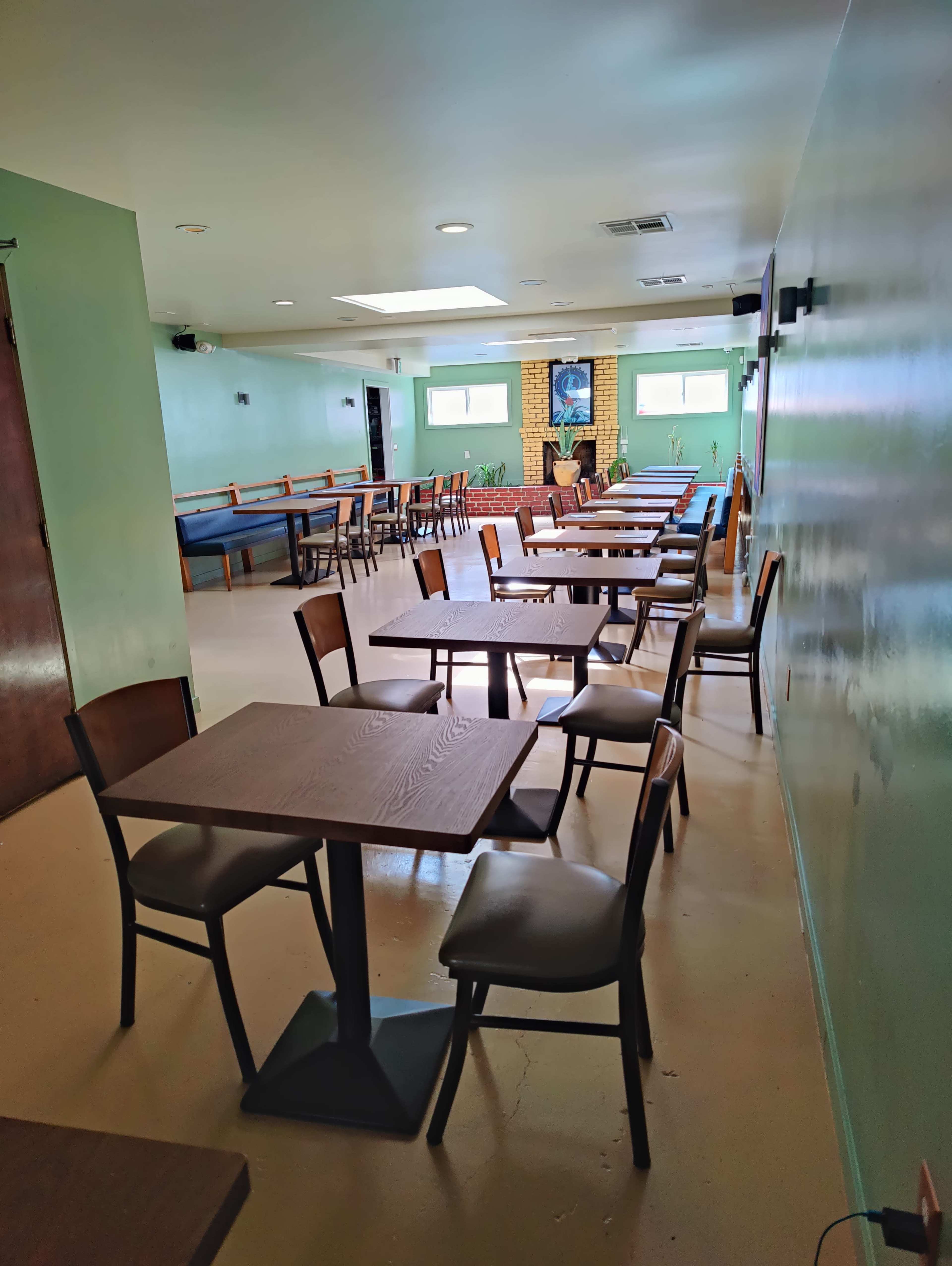 Centrally located restaurant / bar Image in Temescal, Oakland, CA