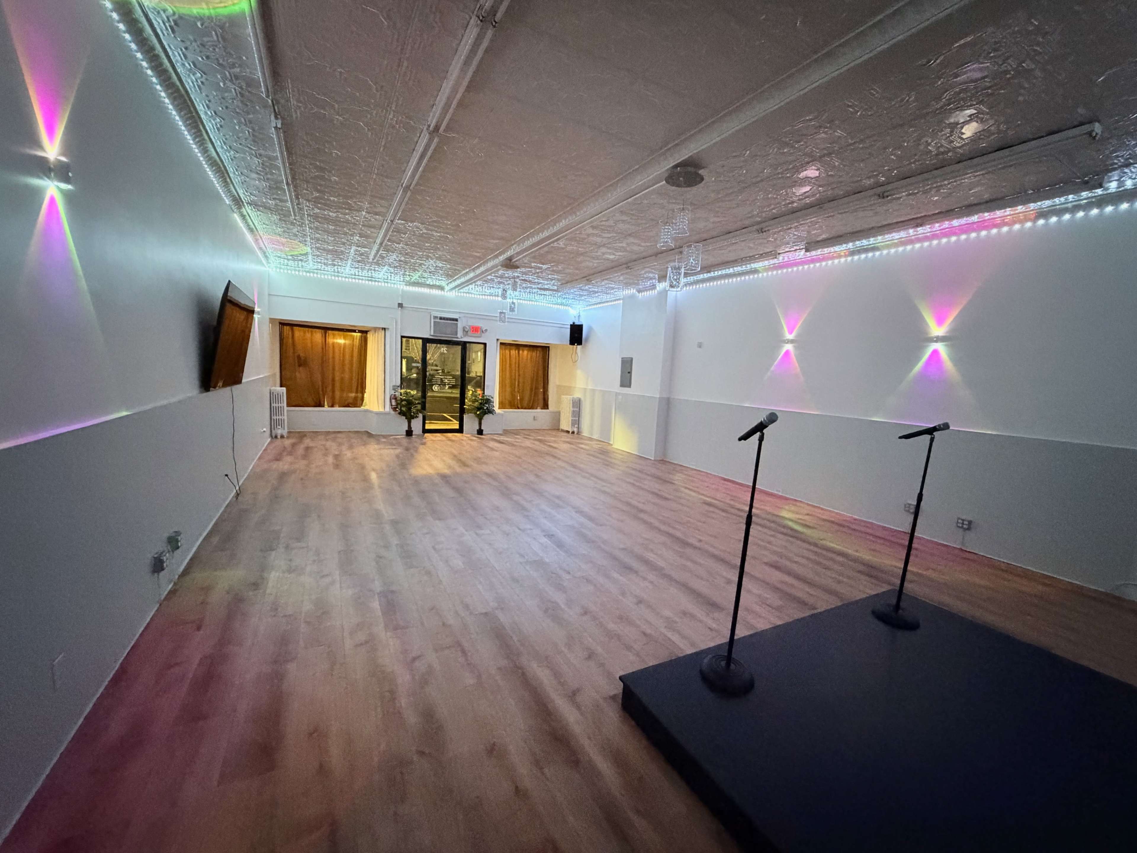 Downtown modern venue Image in Roselle Park, Roselle Park, NJ