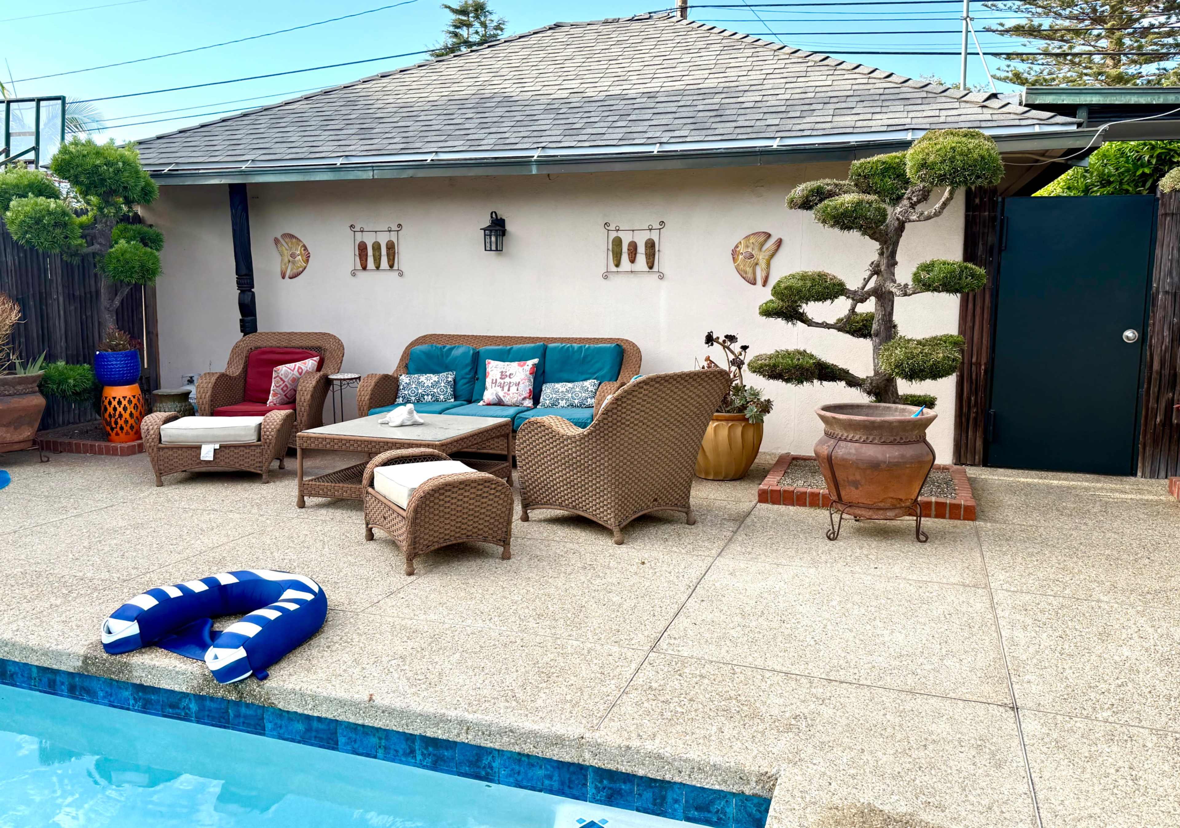 1948 French provincial Home Image in Carriage Square, Oxnard, CA