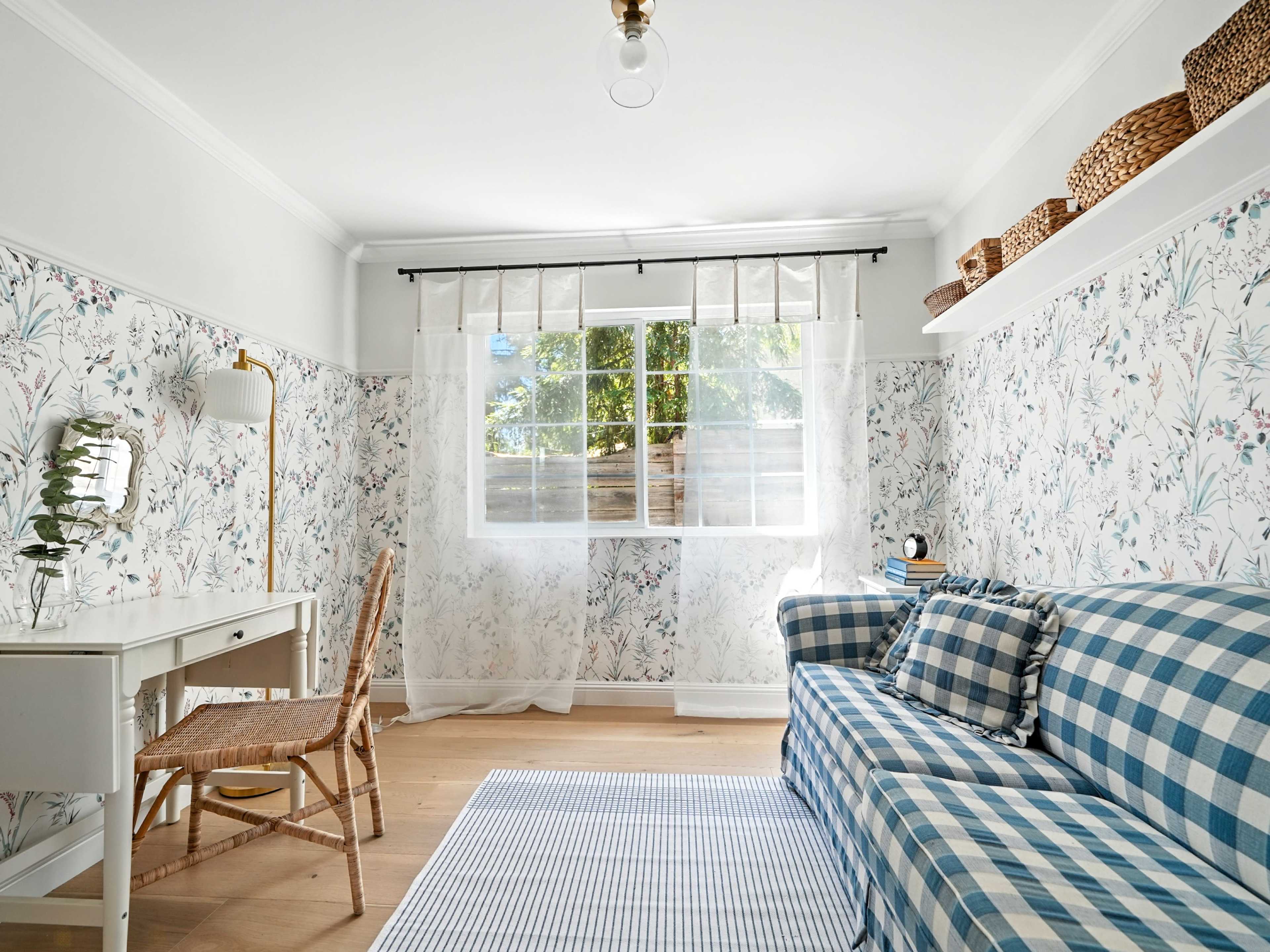 Chic Home Near SF, Celebrating Christmas Spirit Image in Concord, Concord, CA