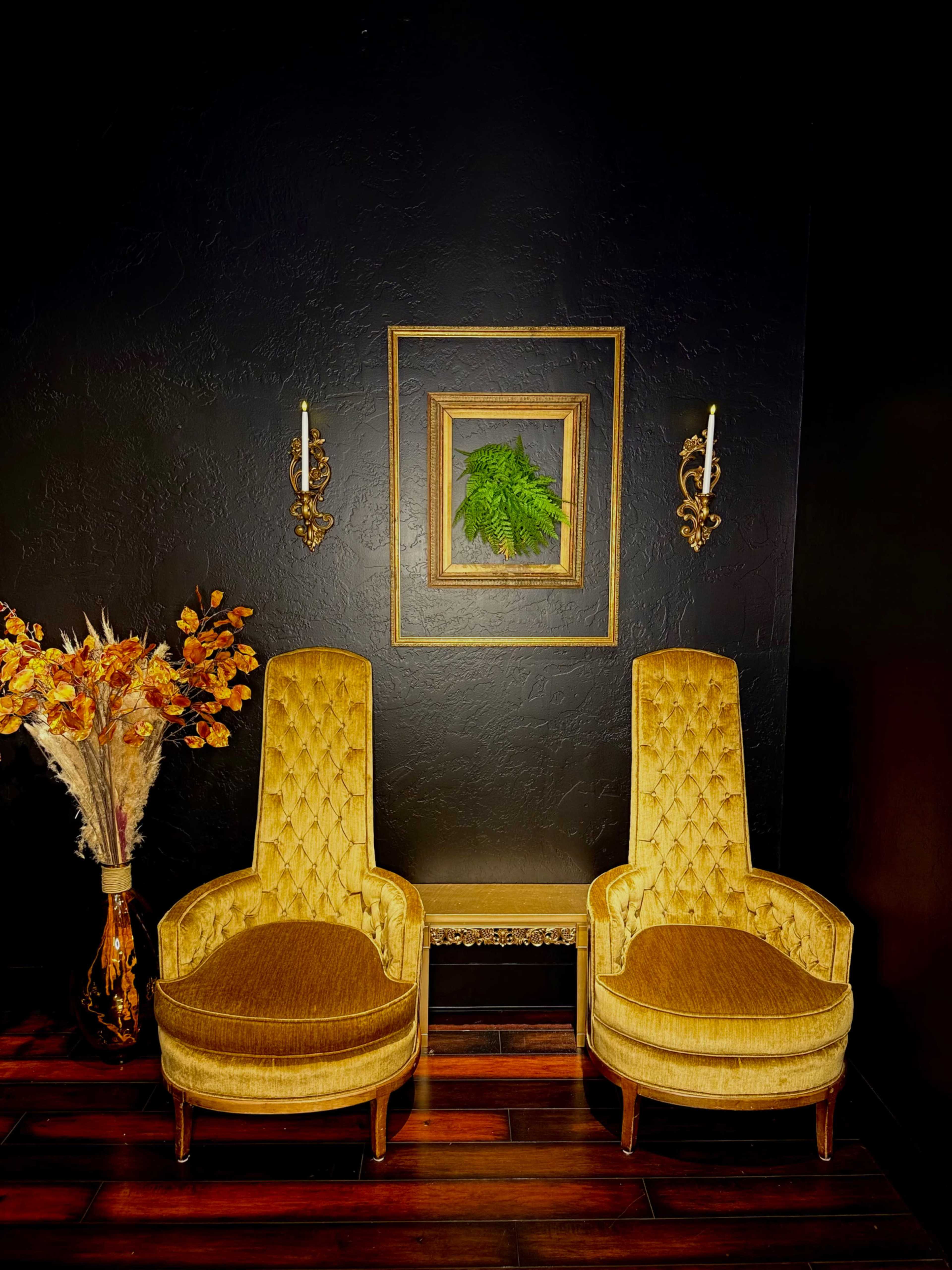 Downtown Creative Photo & Content Studio with Themed Backdrops Image in Grants Pass, Grants Pass, OR