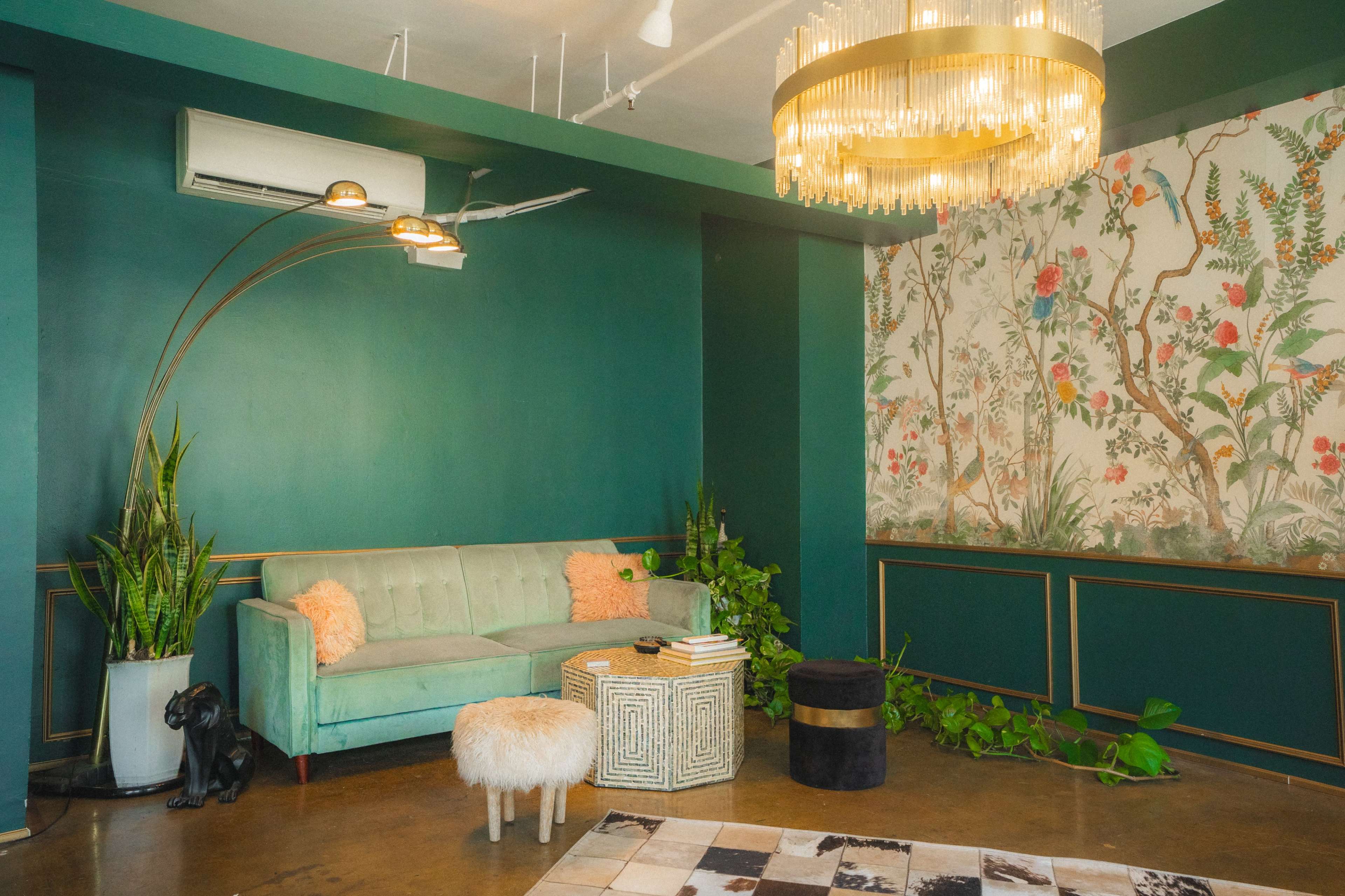 The Green Room – DTLA Studio with Piano, Vintage Décor & Botanical Walls Image in Central LA, Los Angeles, CA