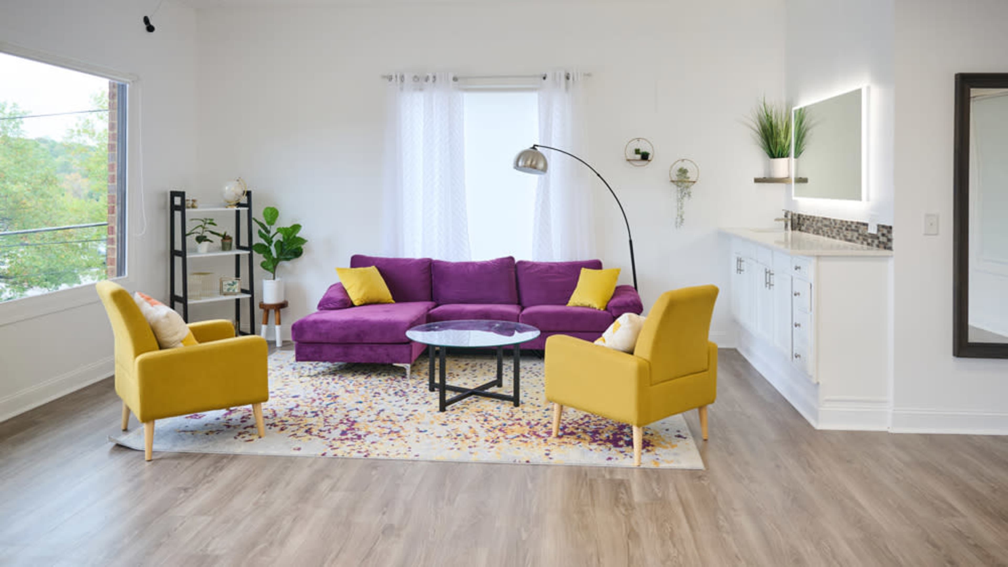 Natural Light Open Concept Studio Image in , BIRMINGHAM, AL