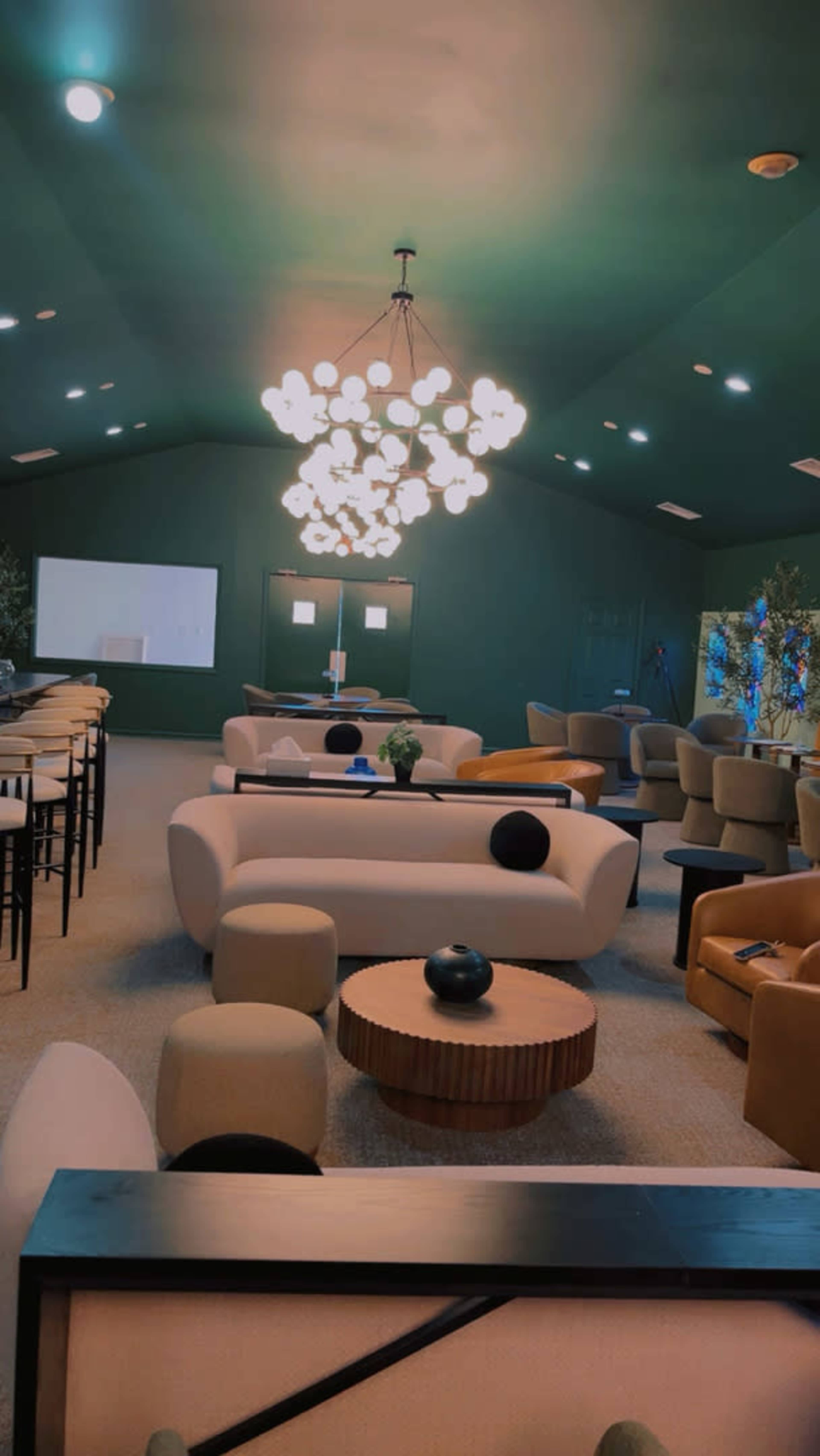 Luxury Intimate Event Lounge Image in Memphis, Memphis, TN