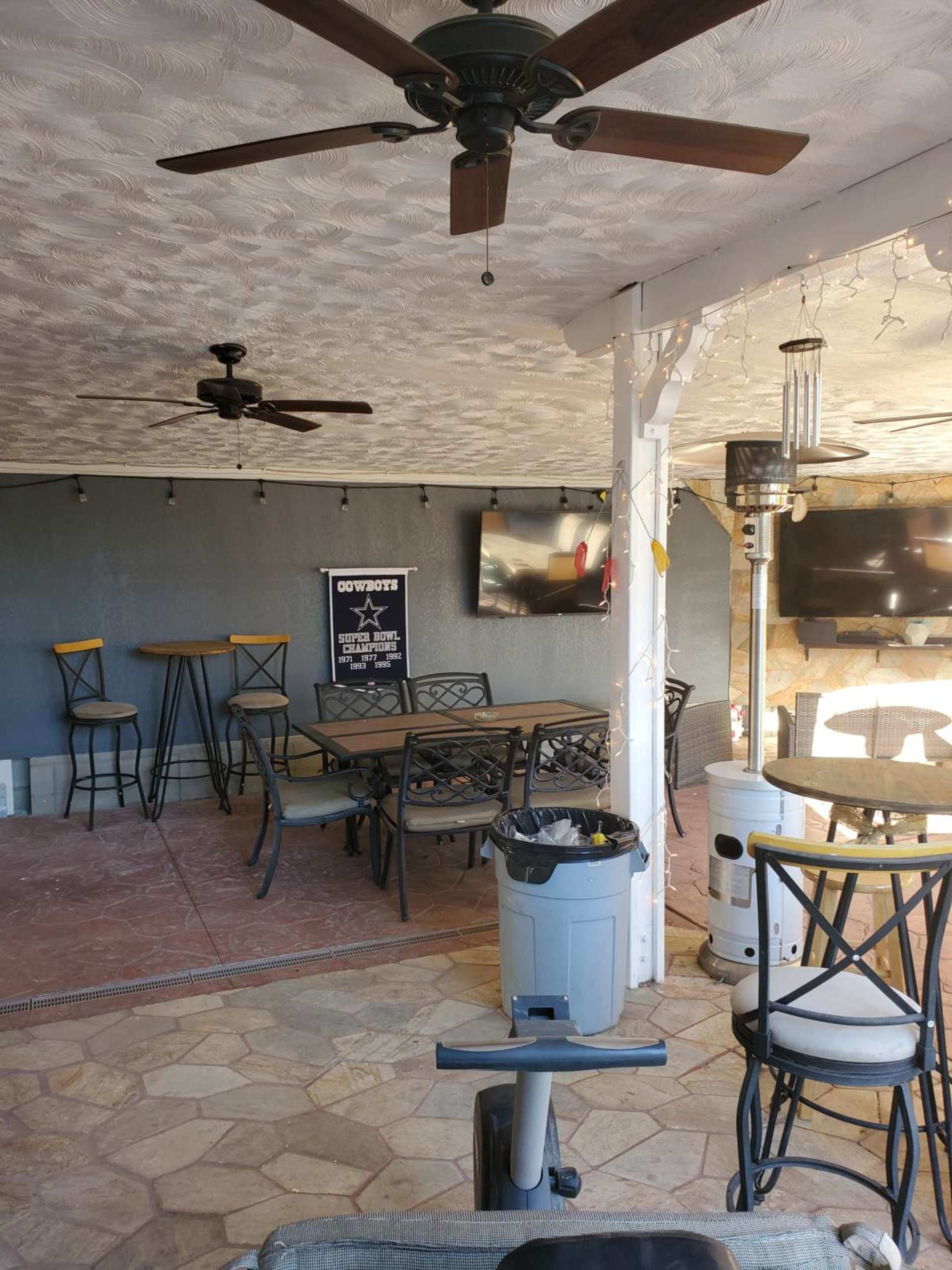 Da PUB Image in Palmdale, Palmdale, CA