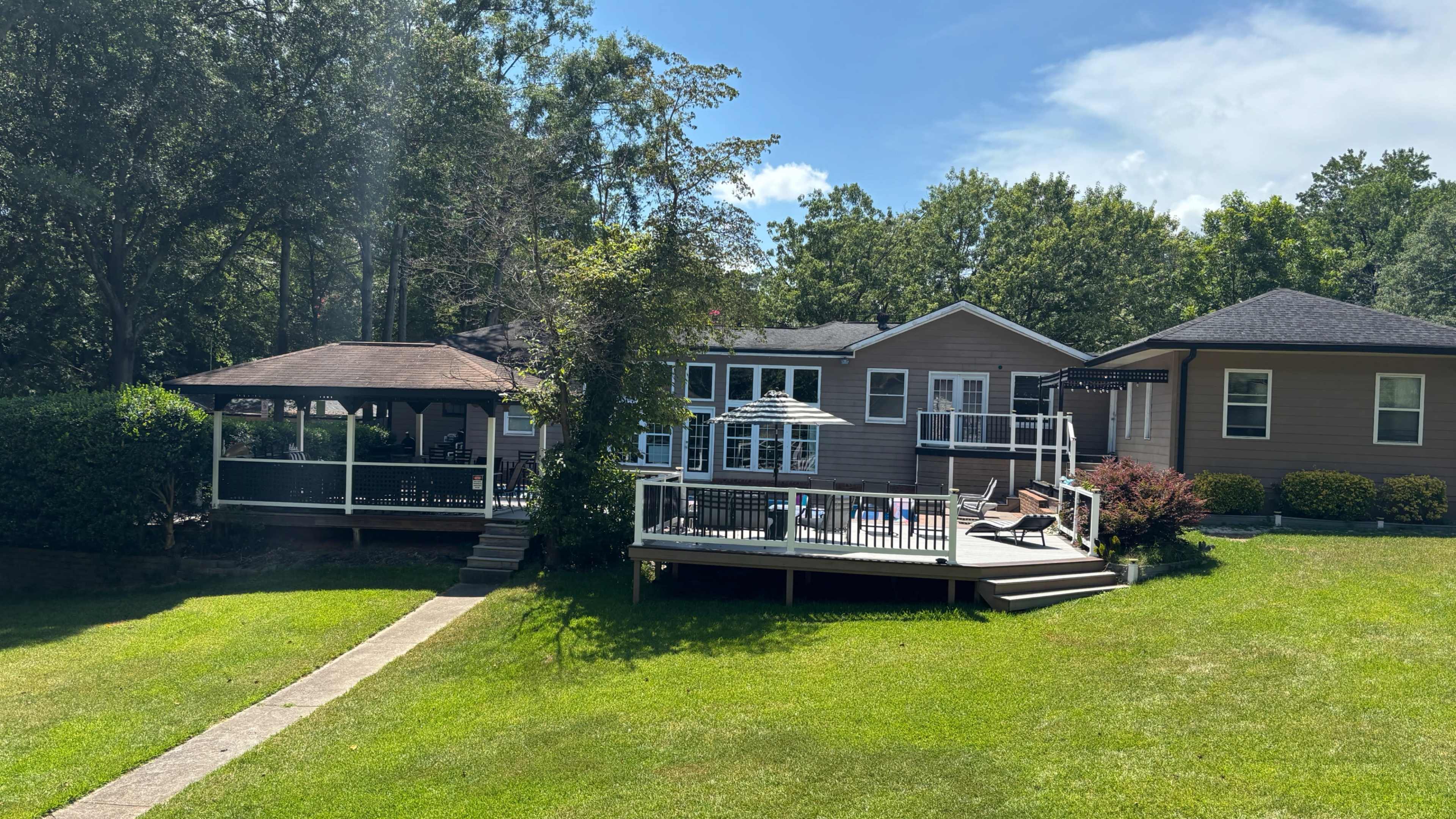 J&S Southside Escape Image in Forest Park, Forest Park, GA