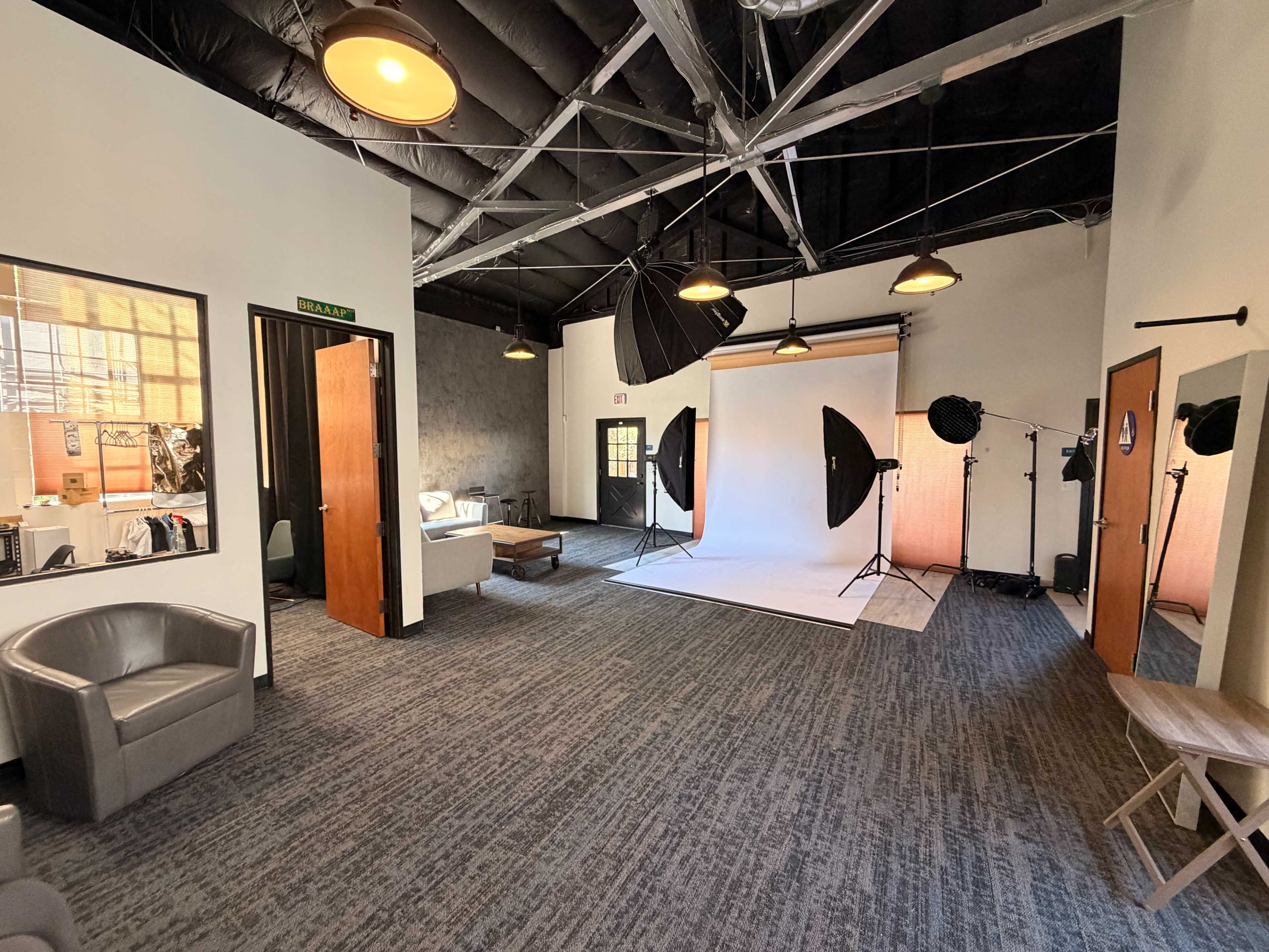 High ceiling Photo Studio in Los Gatos Image in Los Gatos, Los Gatos, CA