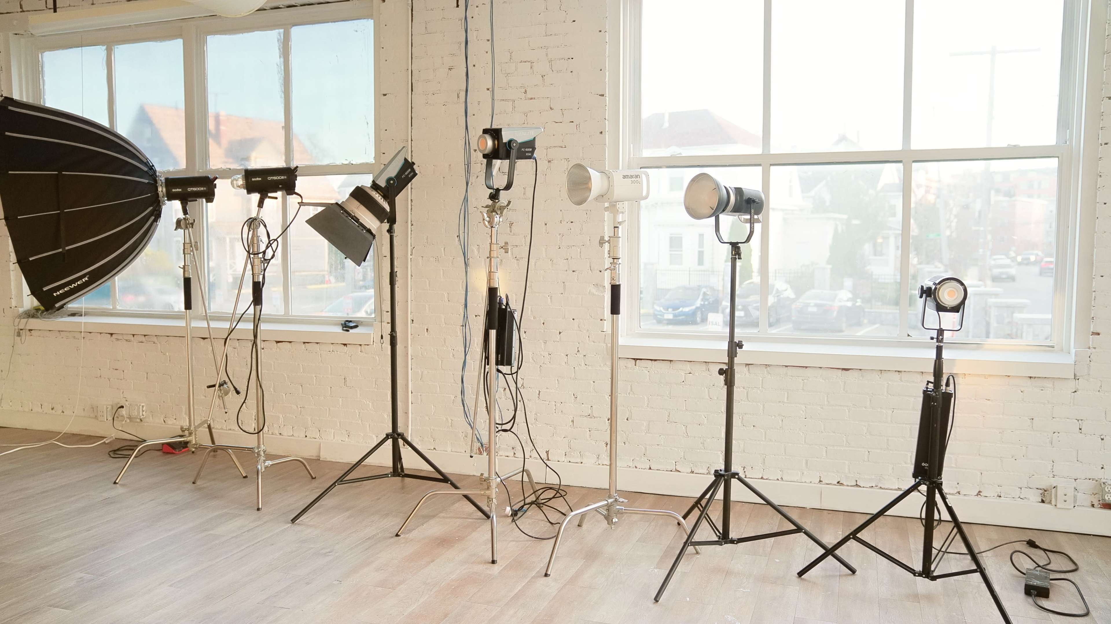 Huge, flexible, cheap and beautiful Studio-free parking Image in Allston, Allston, MA