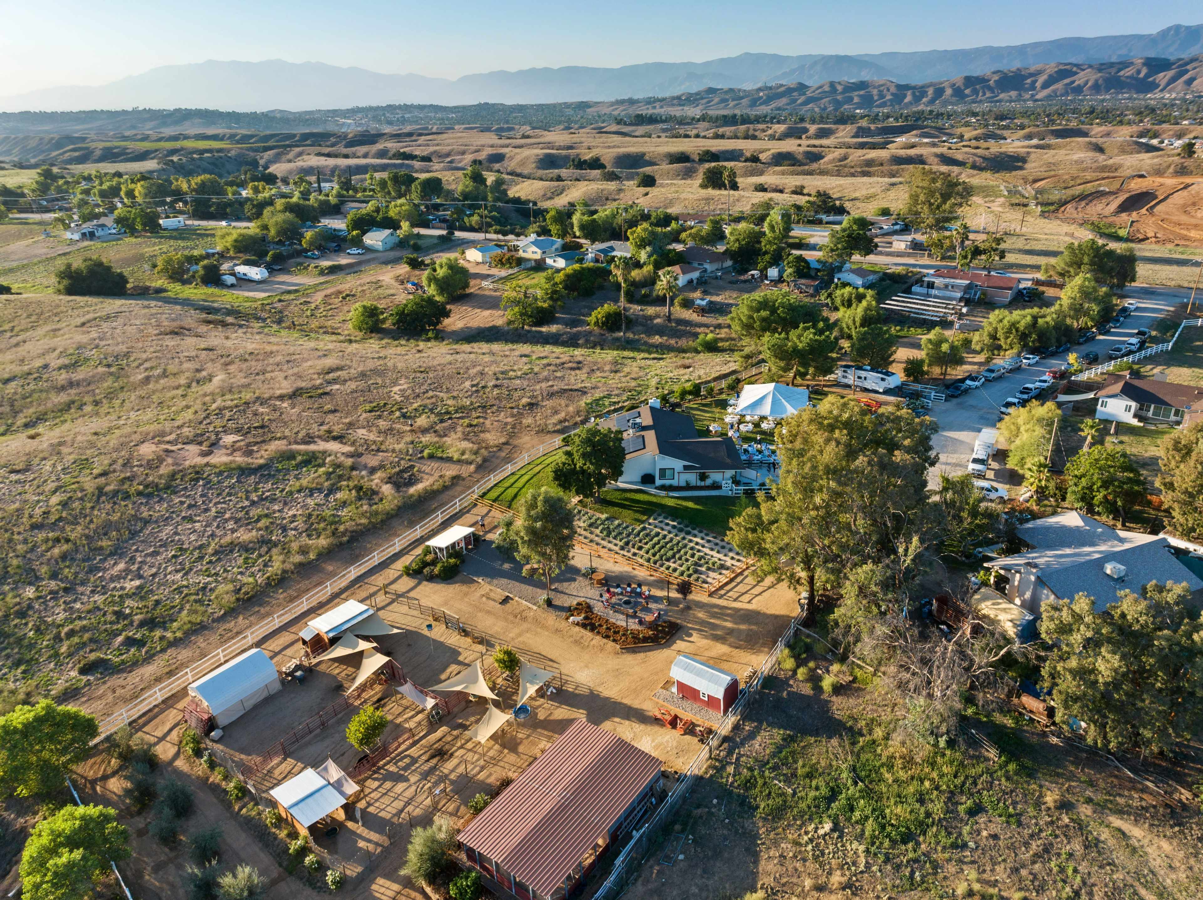 Charming Family Farm: Rustic Outdoor Space for Events & Photography Image in Calimesa, Calimesa, CA