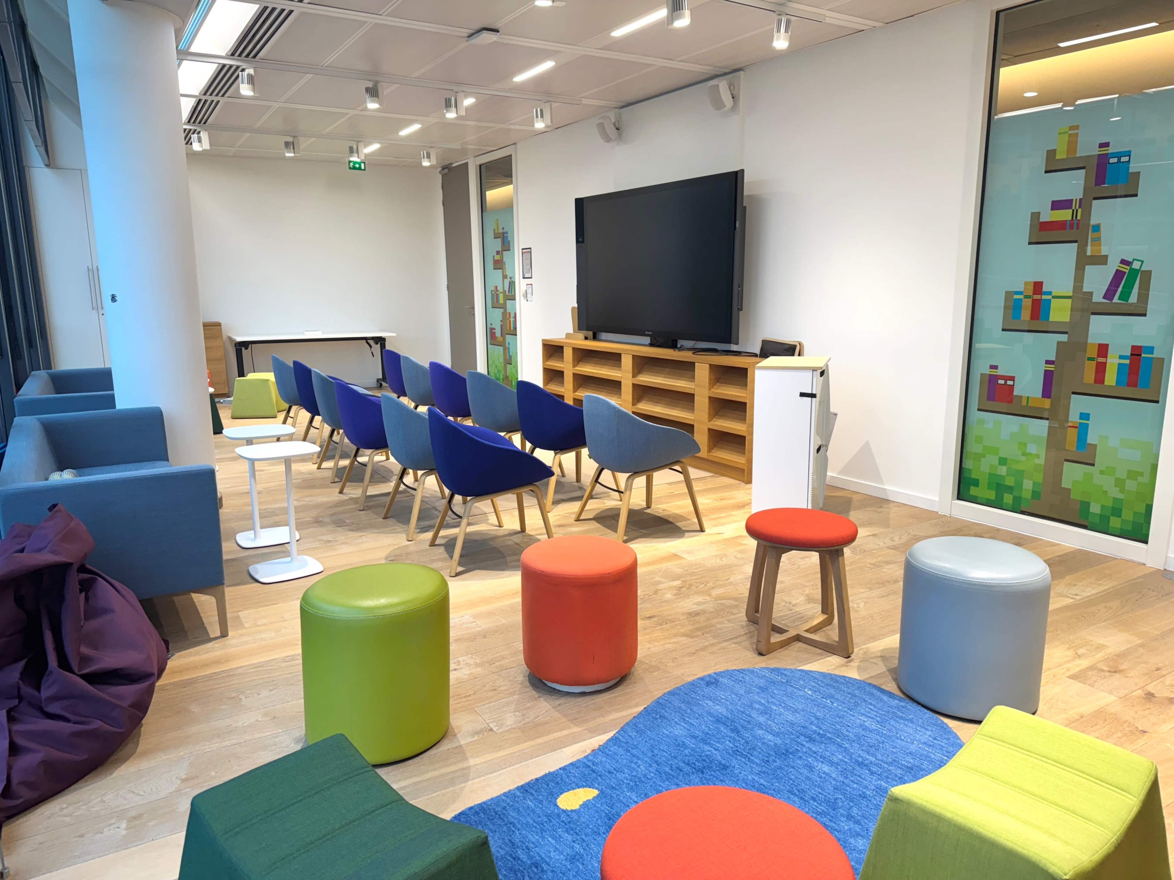 Salle Immersive Image in , Issy-les-Moulineaux