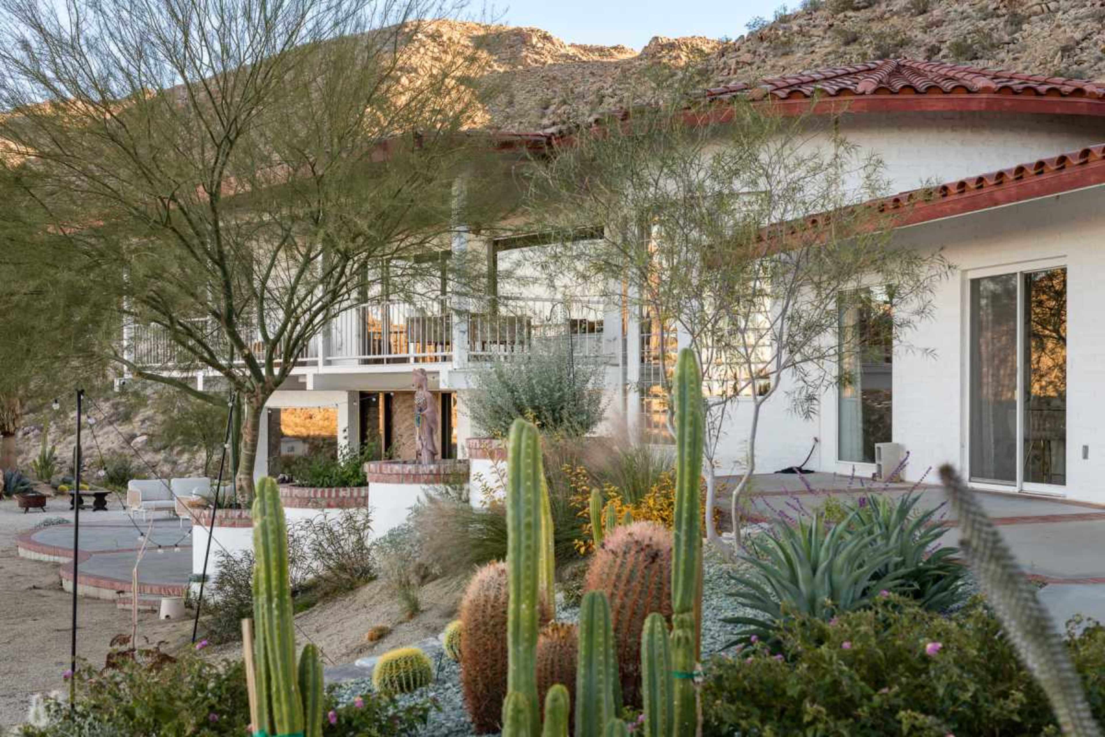 Zainaland - Legendary 29 Palms Home Image in Twentynine Palms, Twentynine Palms, CA