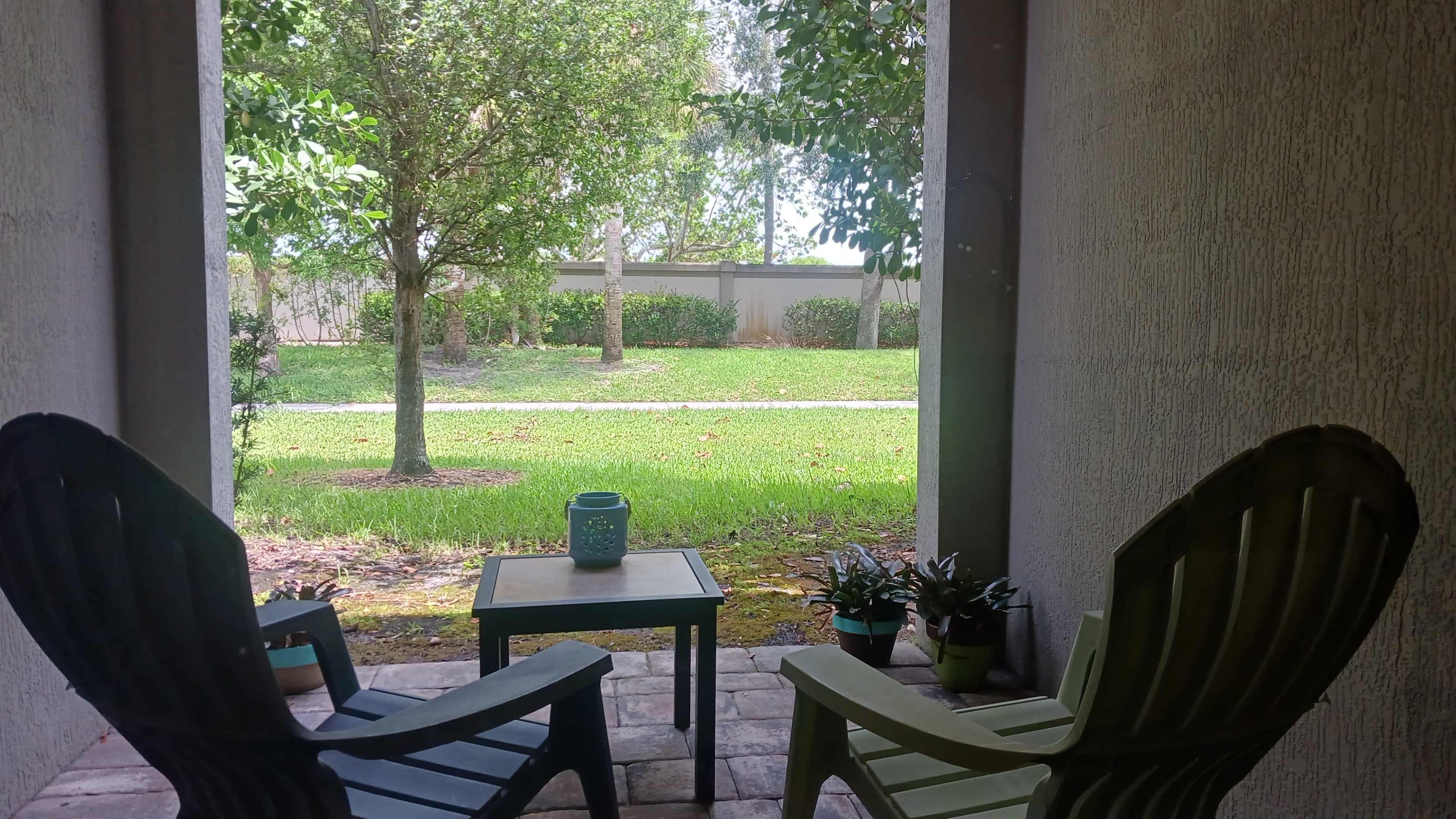 Simply Calm Small Suburban Living Space Image in , Lake Worth, FL