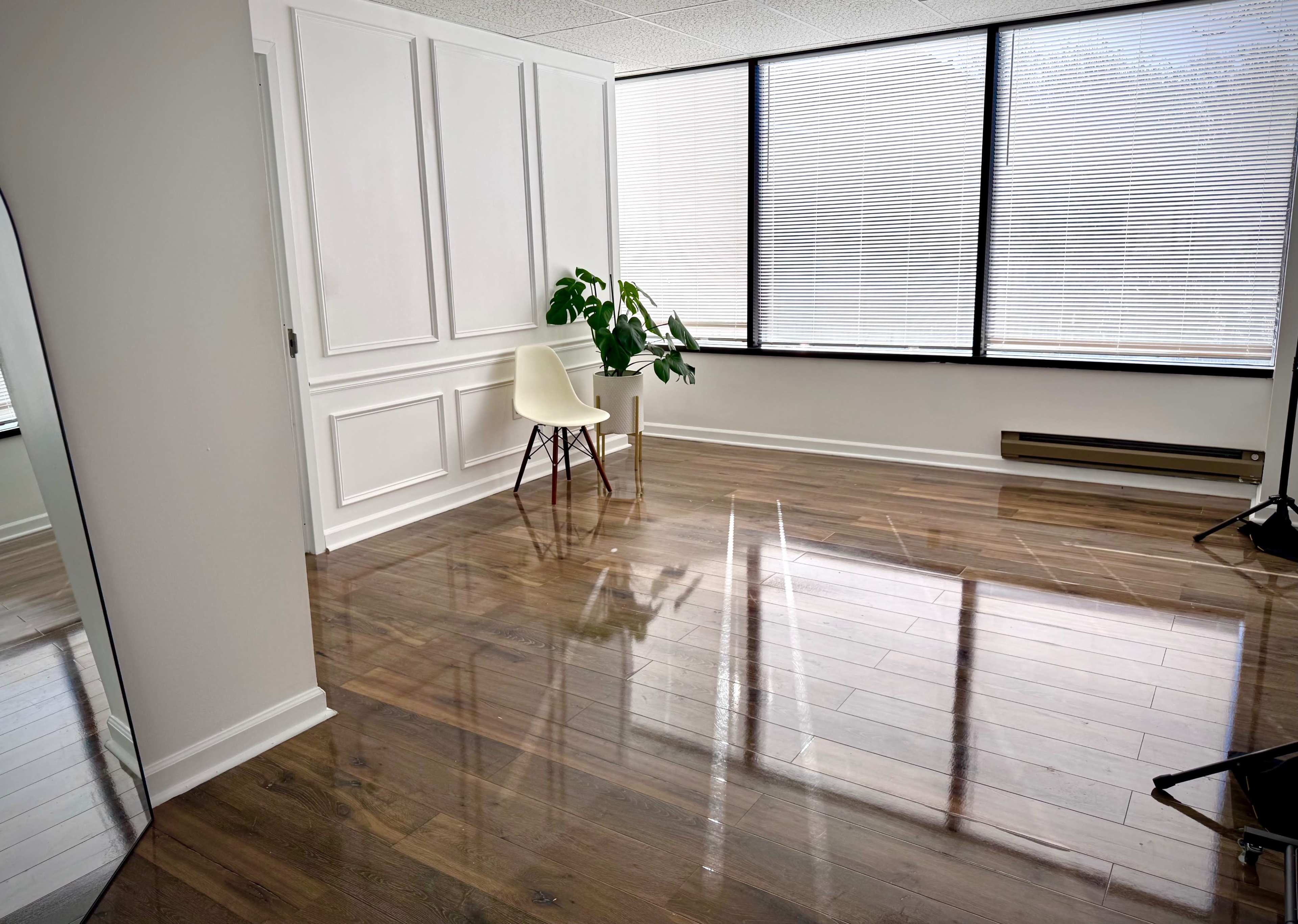 Bright & Modern Content Creation Studio in Takoma Park – Sleek & Stylish Image in Takoma Park, Takoma Park, MD
