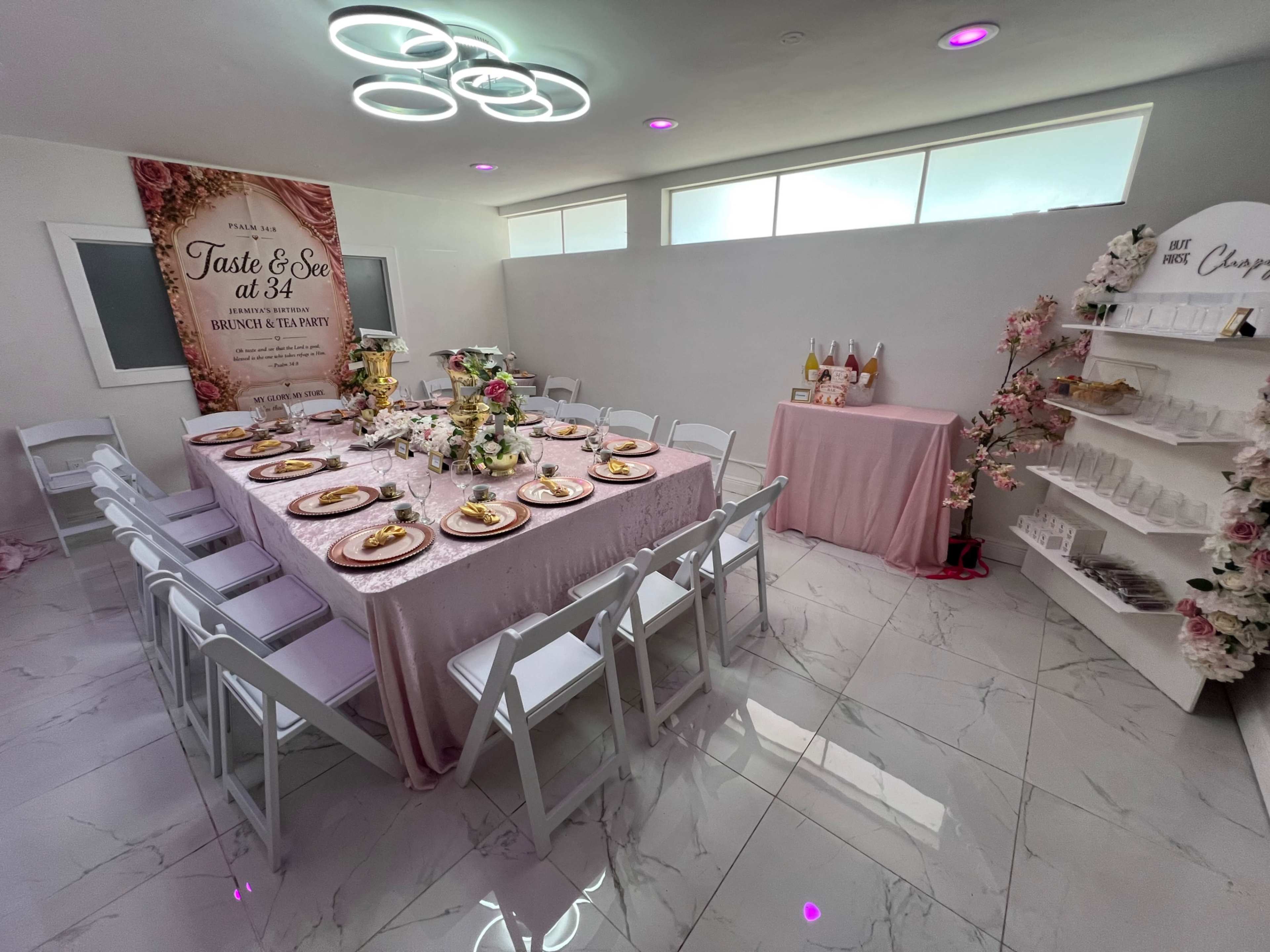 Modern Luxe Blank Canvas Flex Space Image in Plantation, Plantation, FL
