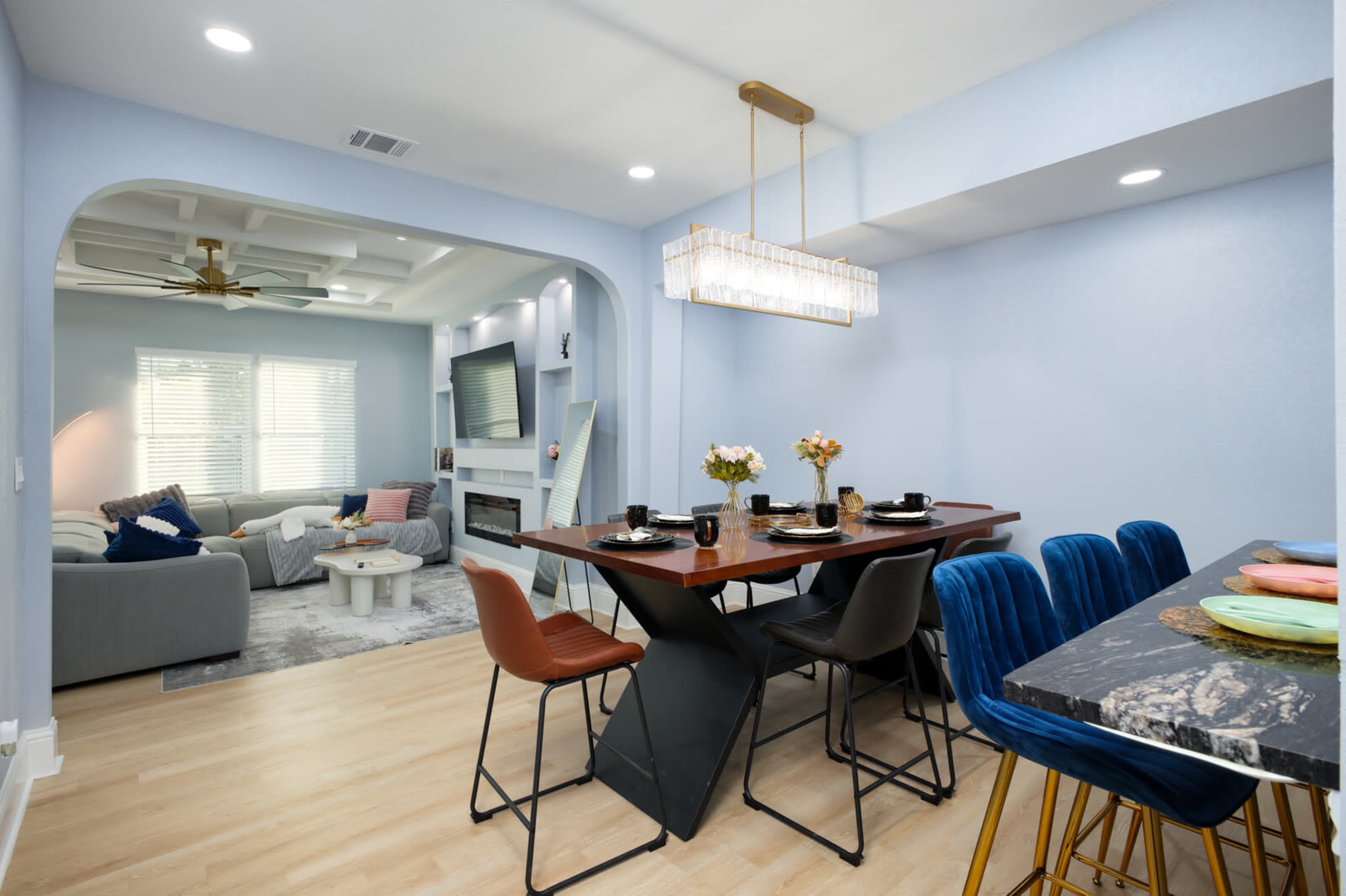 Entire Luxury Home with Heated Pool & Hot tub, 10 min downtown Image in Near Northwest, San Antonio, TX