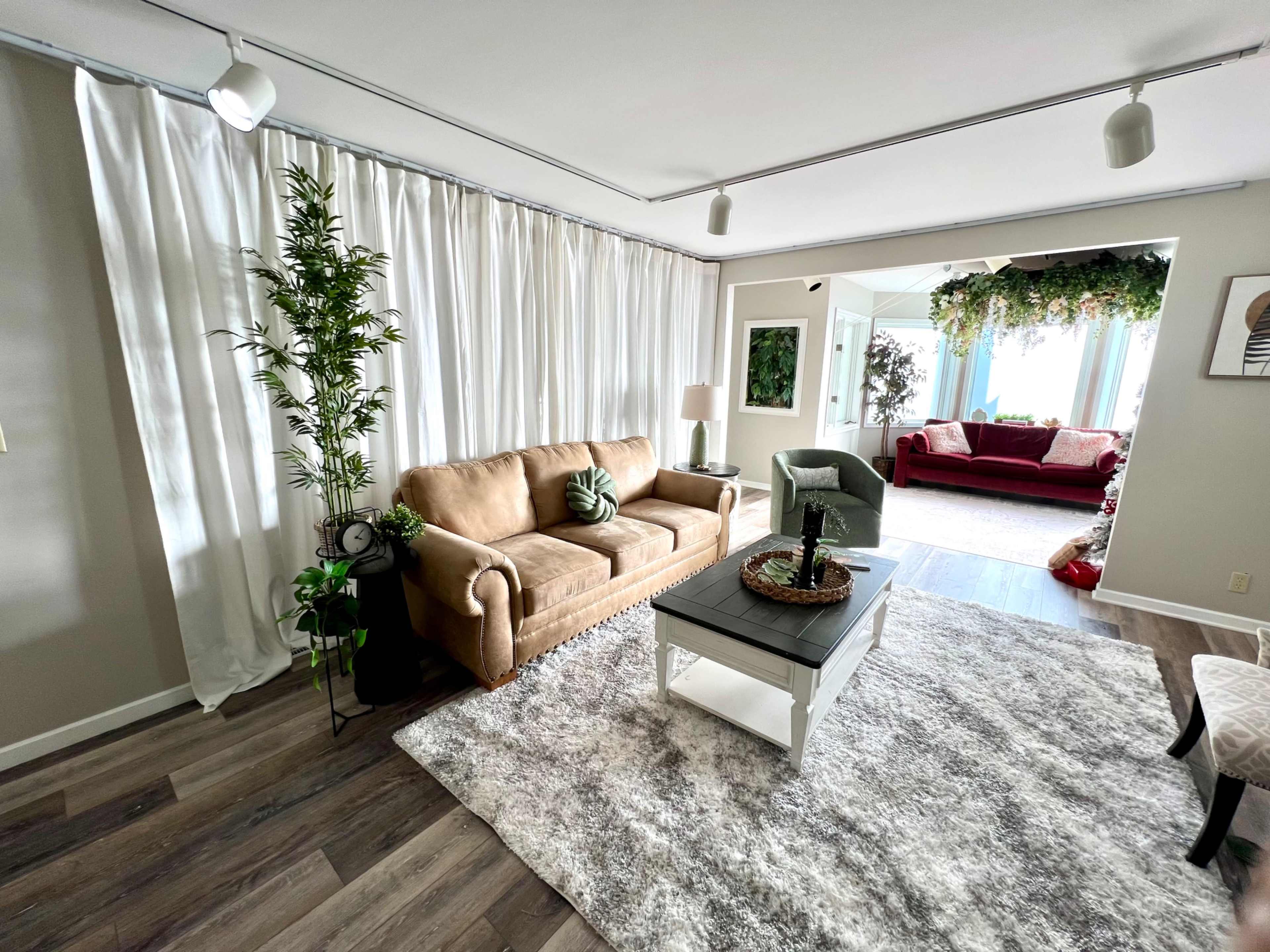 Versatile & Spacious Small Town Photography Studio Image in Hartland, Hartland, WI