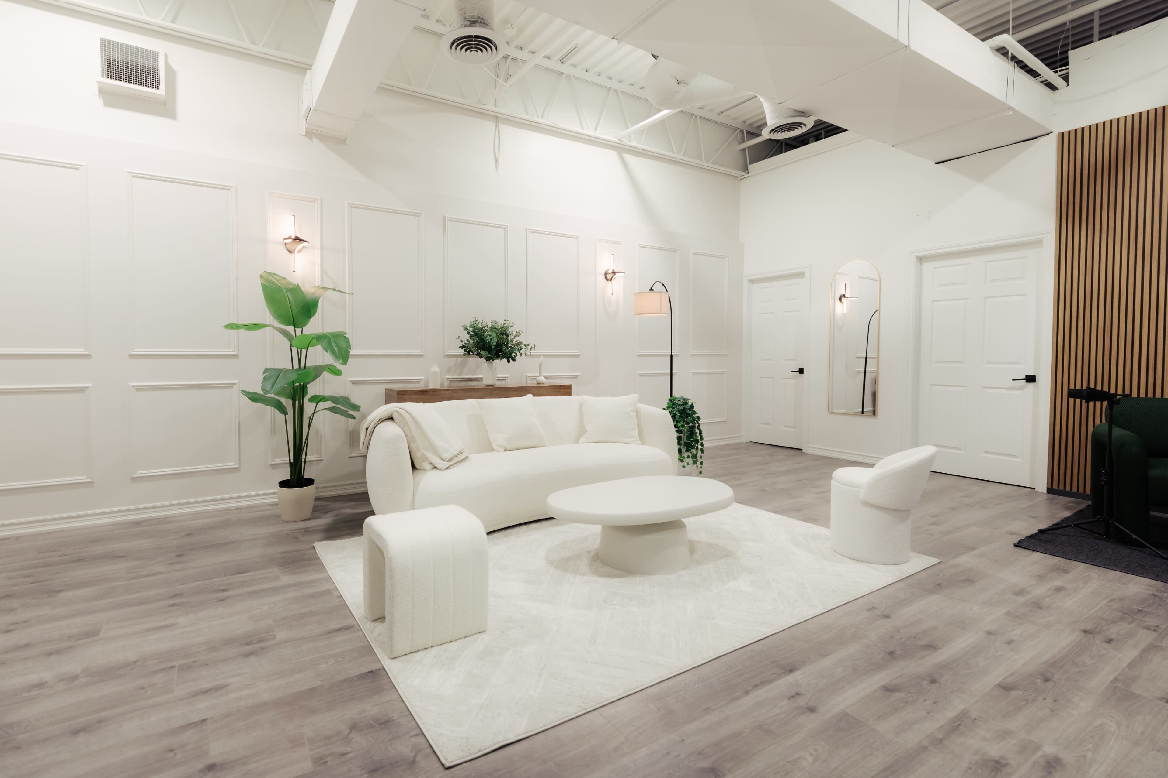 Spacious Industrial Photo & Video Studio Image in Concord, Maple, ON