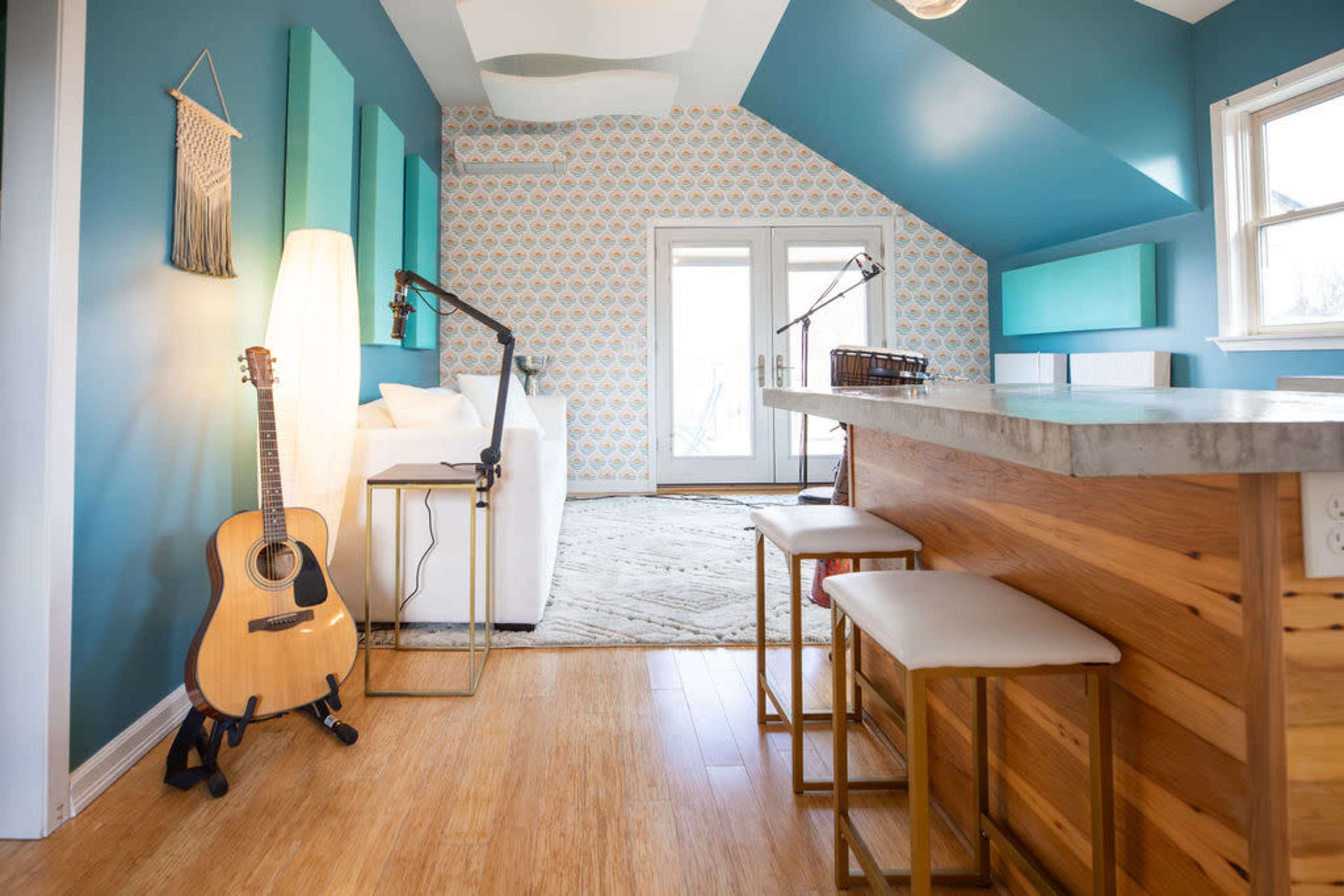 St. Paul Recording Studio for Music & Audio Projects Image in Hamline - Midway, Saint Paul, MN