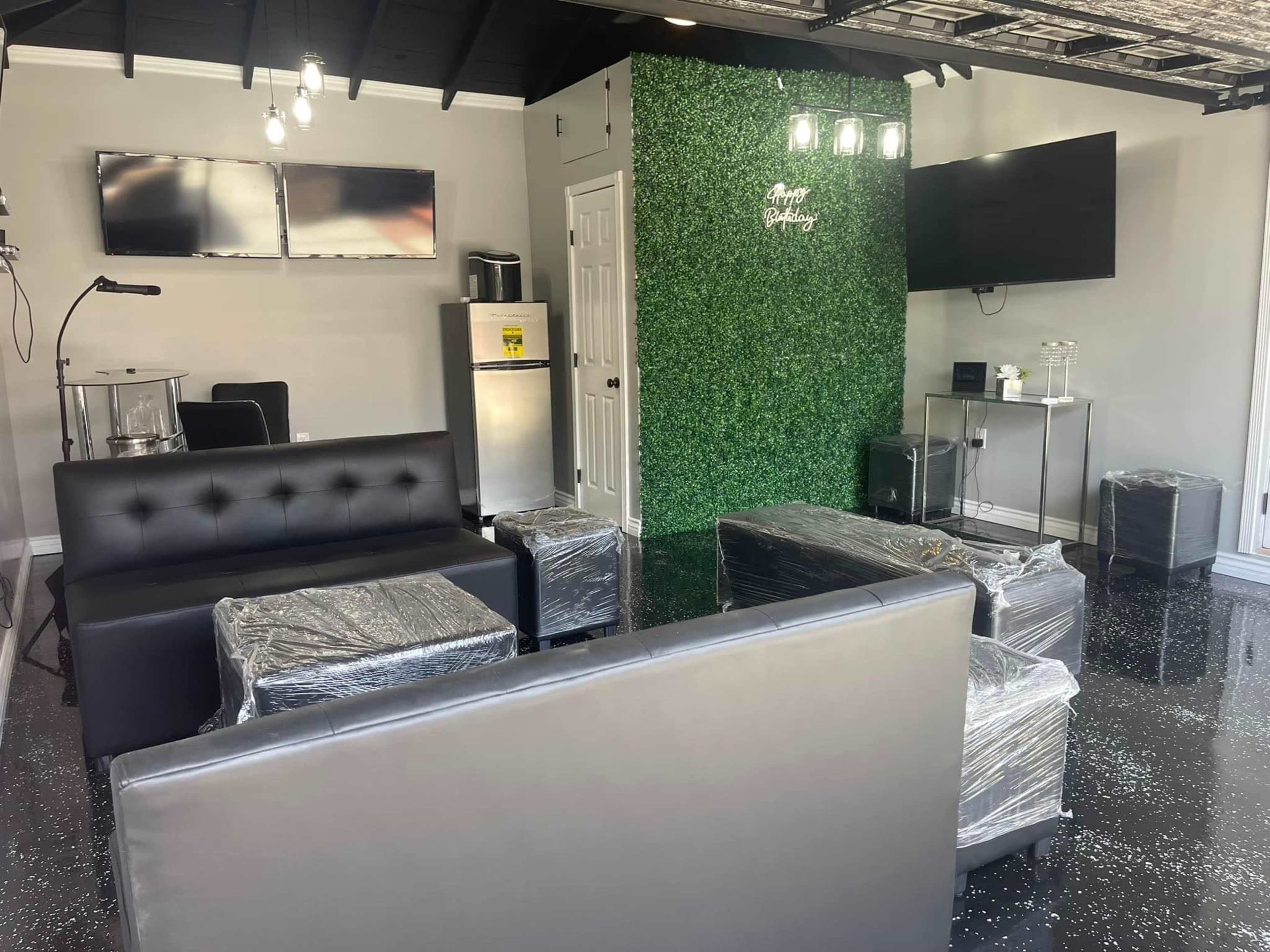 THE CHILL SPOT! Image in North Long Beach, Long Beach, CA