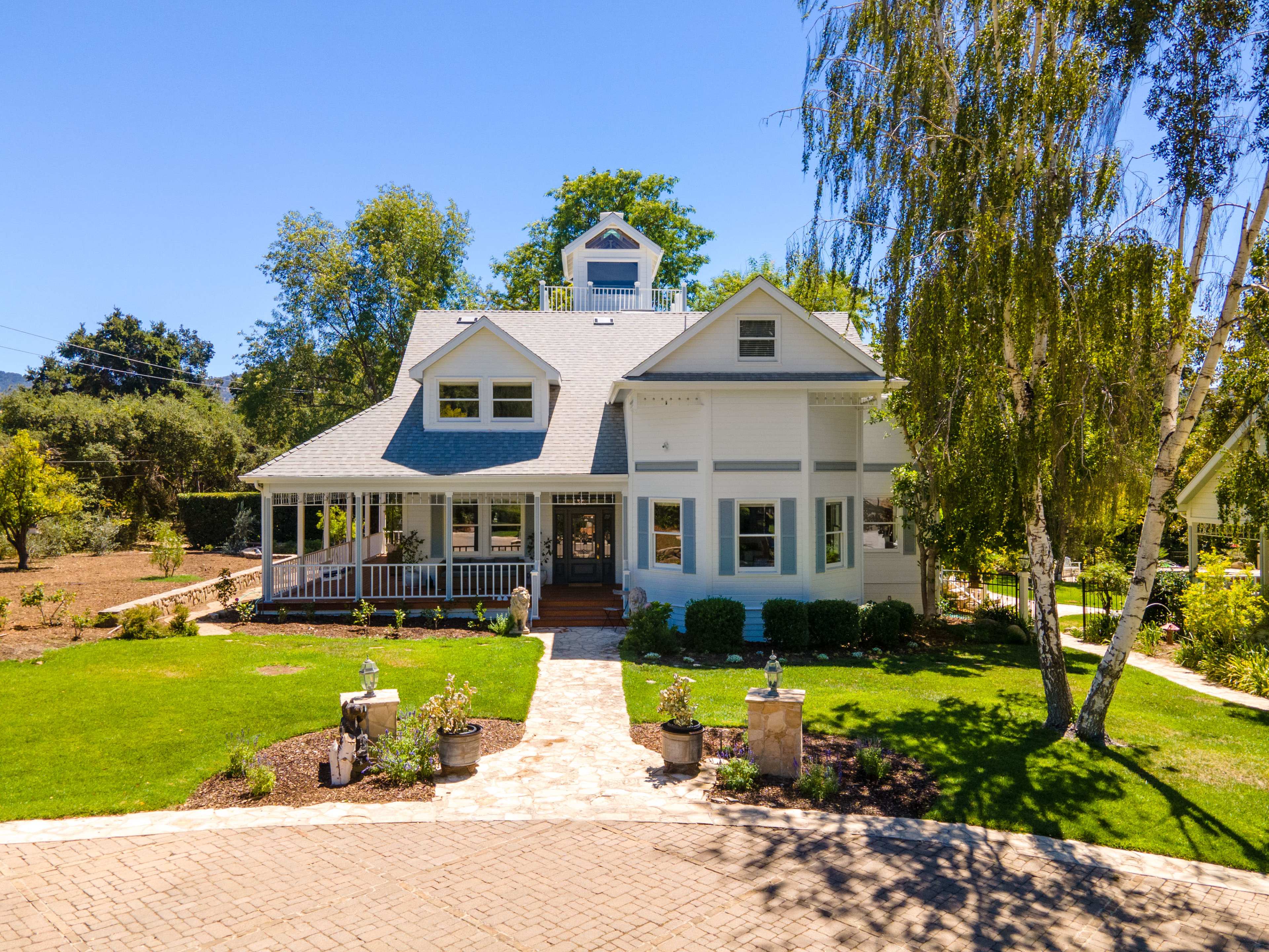 Beautiful Ranch Style Home with Pool and Orange Orchard Image in , Ojai, CA