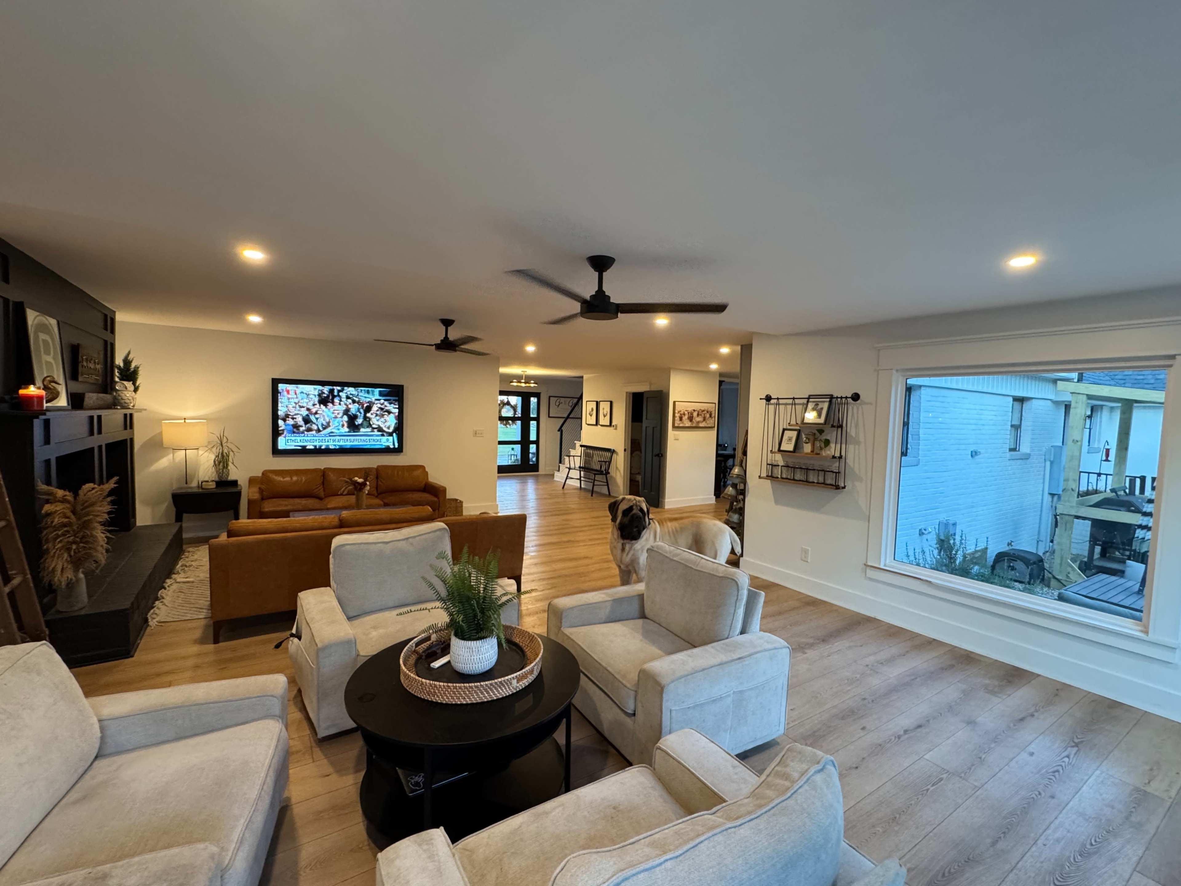 Farmhouse Venue with onsite Studio Image in Pleasant Grove East, Chesapeake, VA